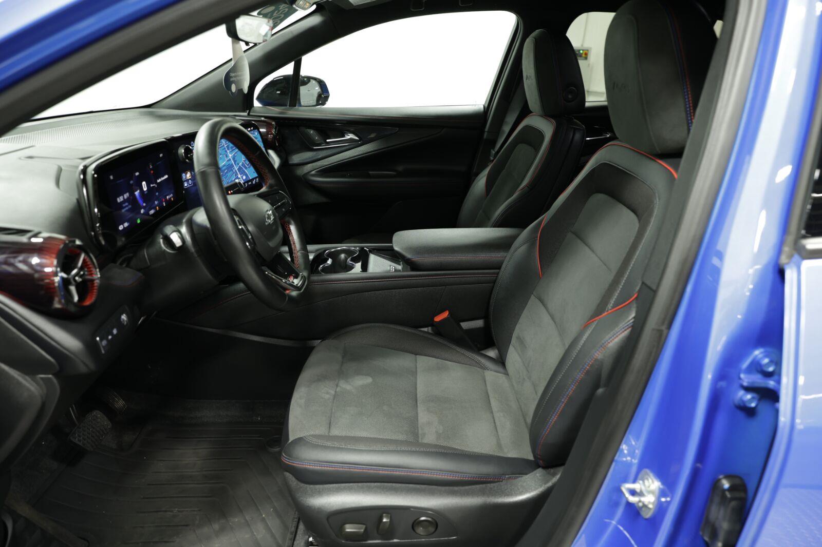 2024 Chevrolet Blazer EV RS - Photo 37
