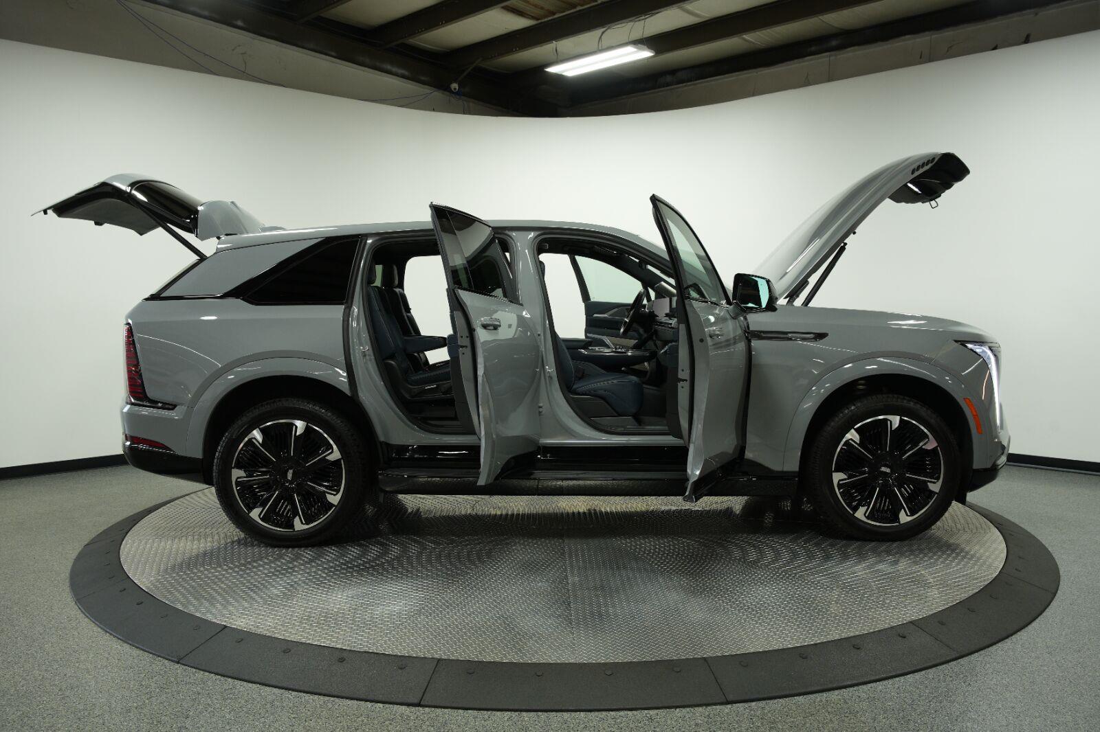 2026 Cadillac Escalade IQ Premium Sport - Photo 11