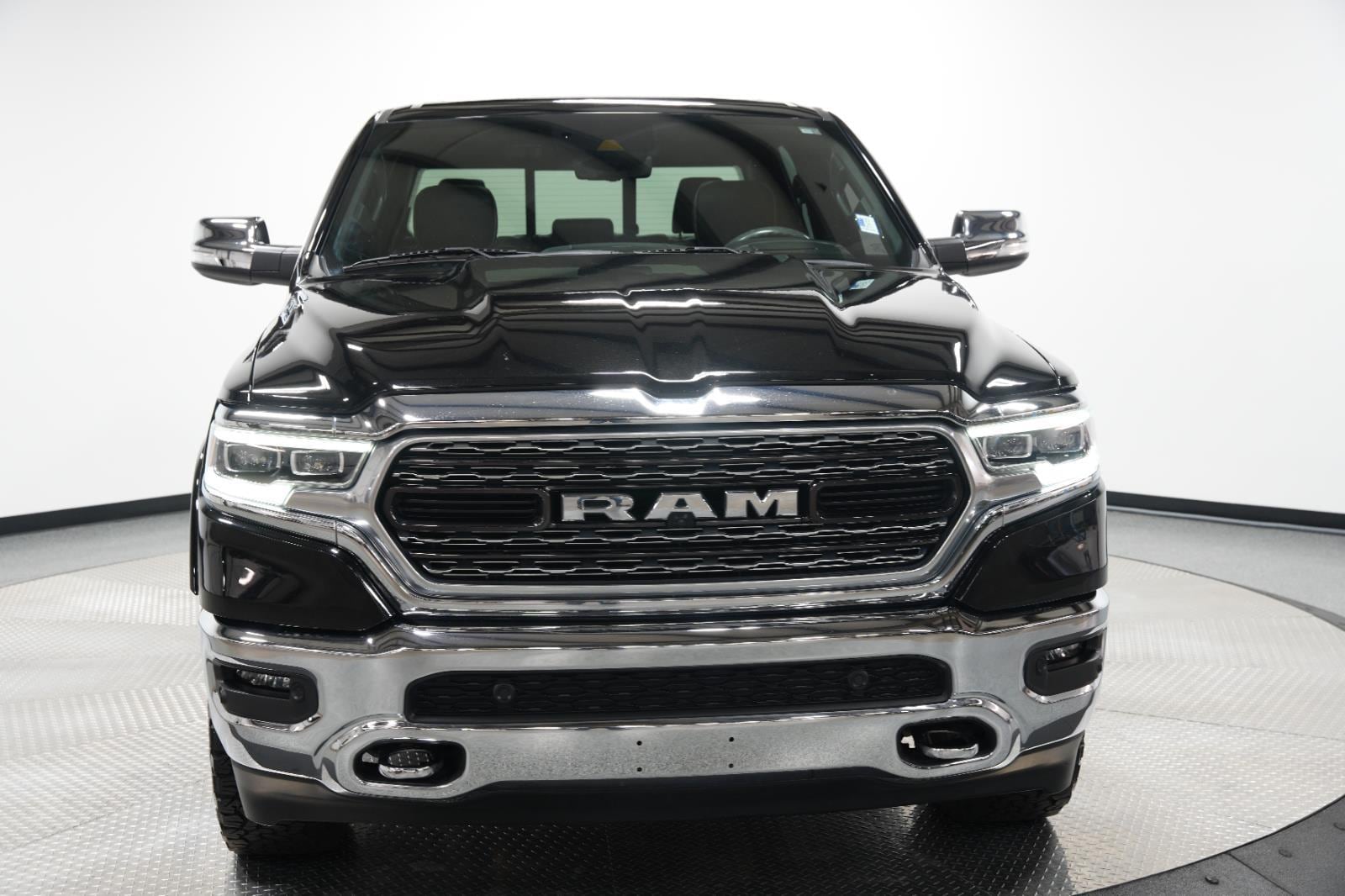 Used 2021 RAM Ram 1500 Pickup Limited with VIN 1C6SRFHT3MN612516 for sale in Kansas City