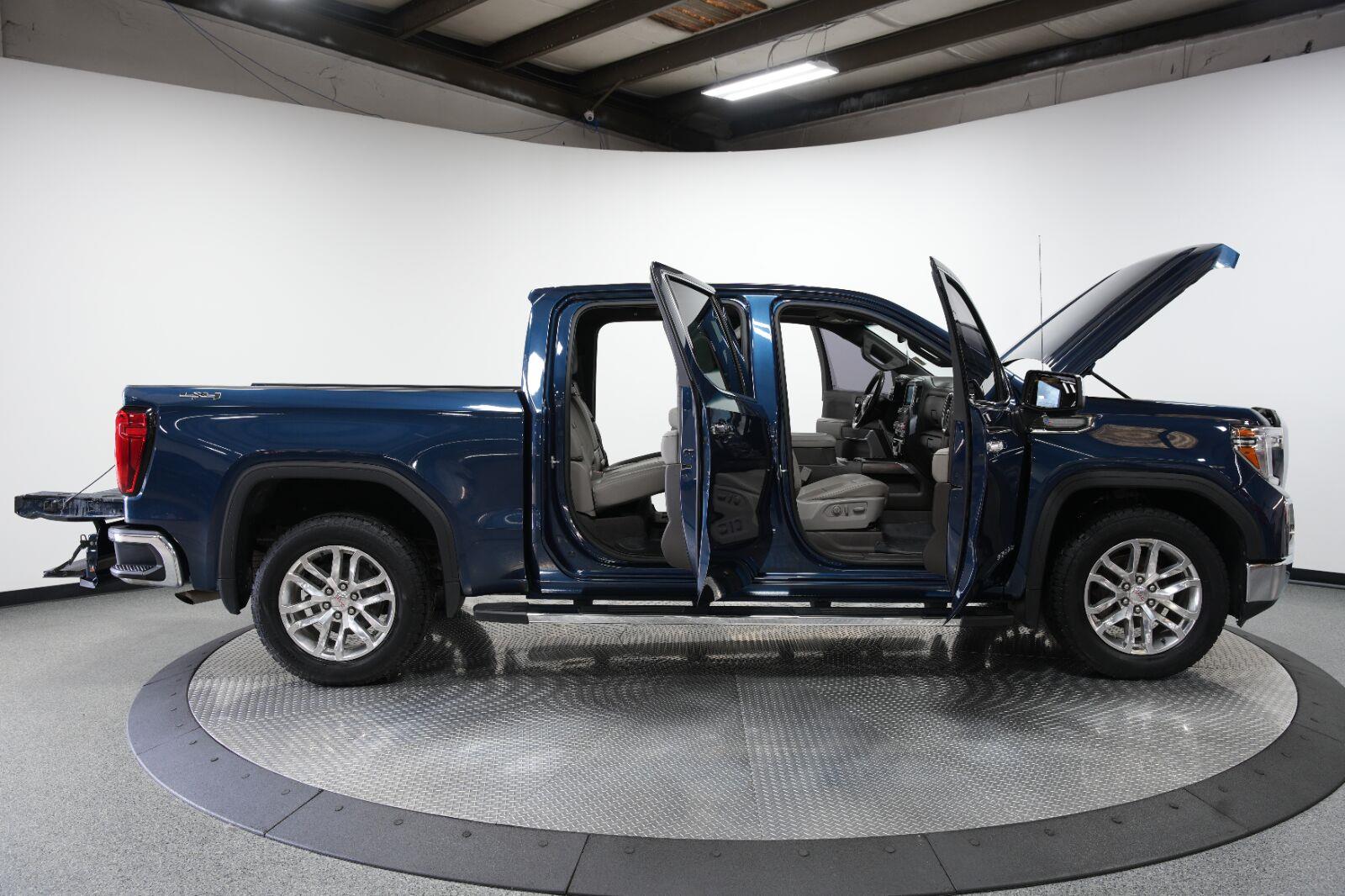 2021 GMC Sierra 1500 SLT - Photo 11