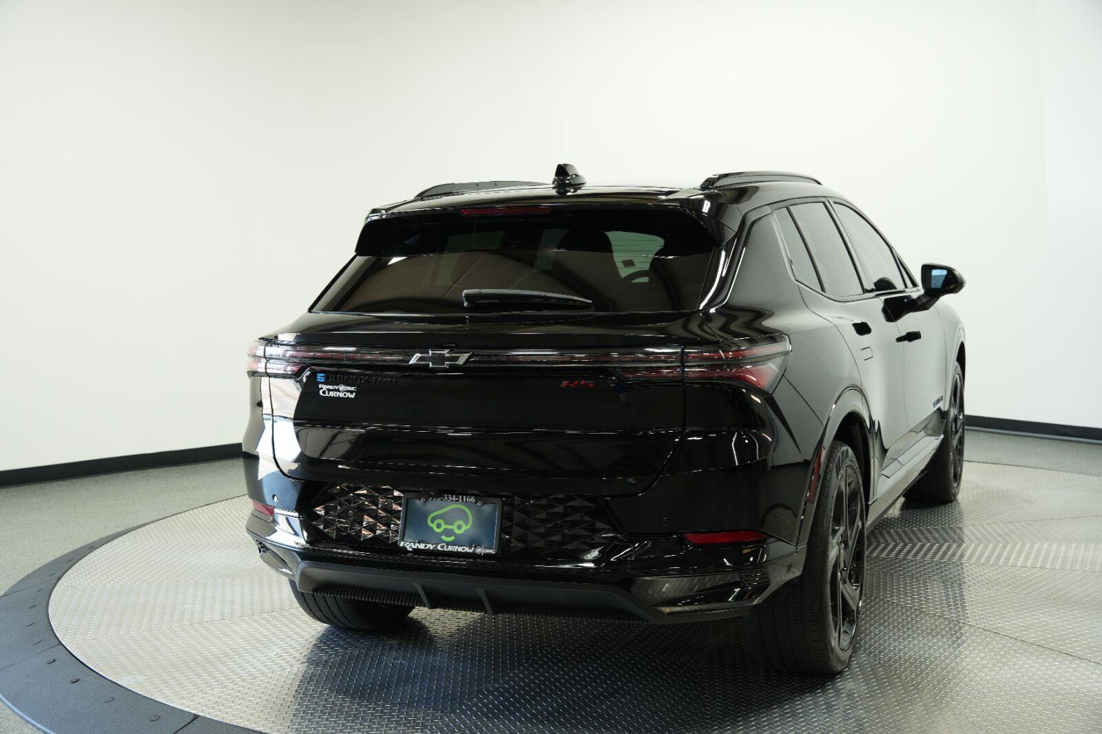 2024 Chevrolet Equinox EV Launch Edition - Photo 8