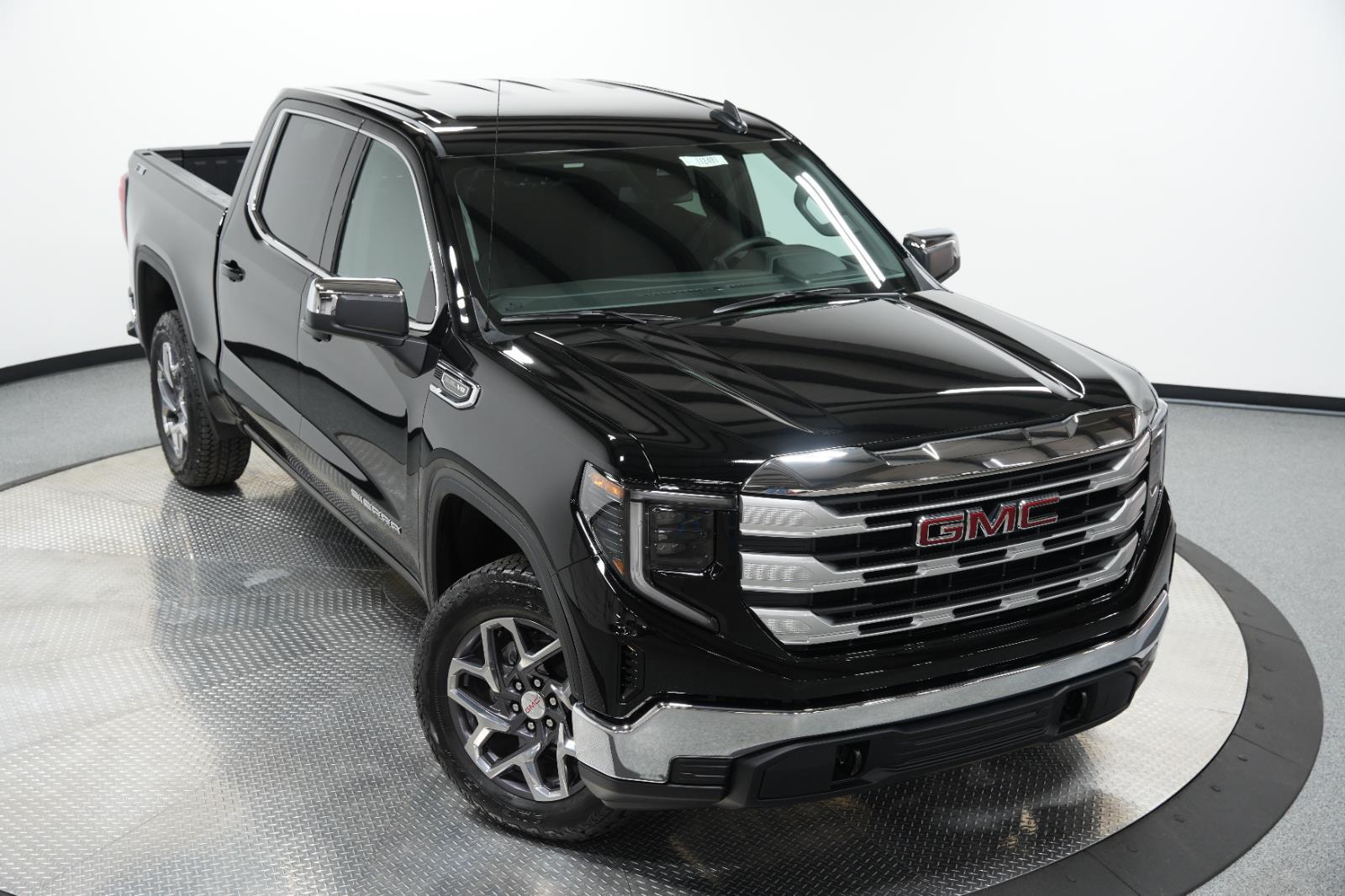 2026 GMC Sierra 1500 SLE - Photo 36