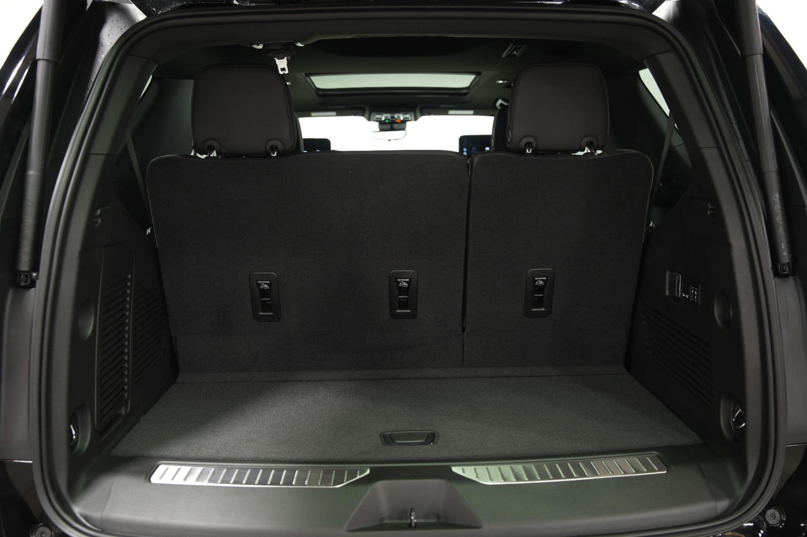 2026 GMC Yukon Denali - Photo 15