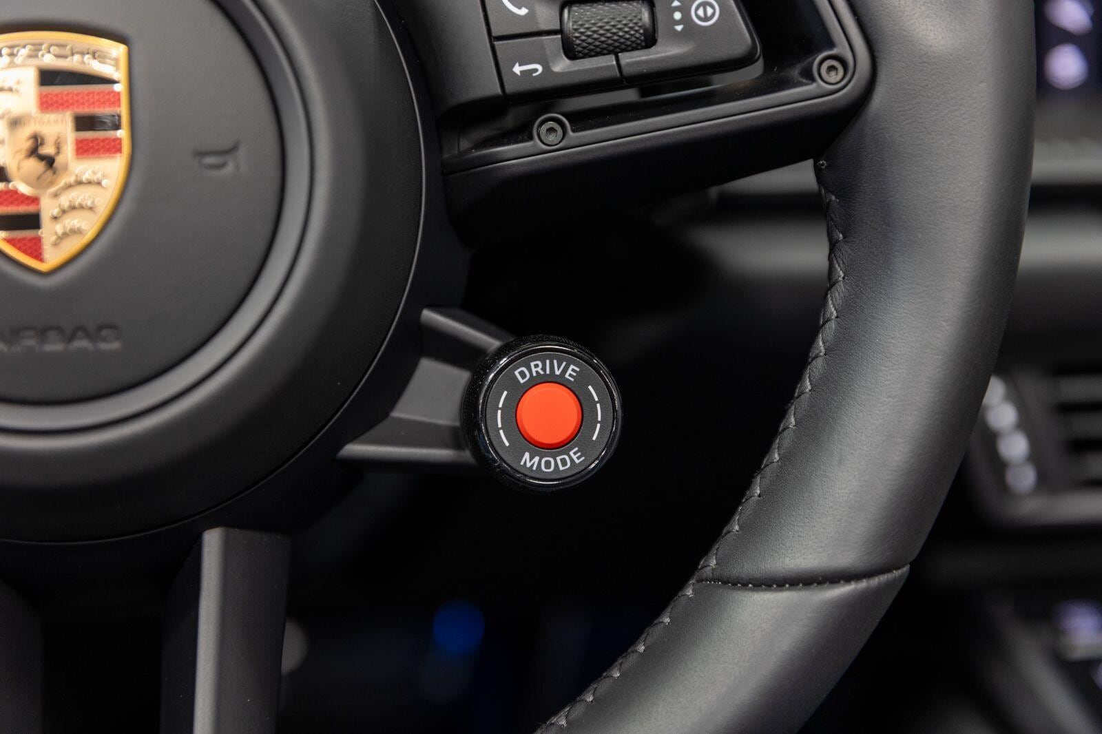 2026 Porsche 911 GTS - Photo 139