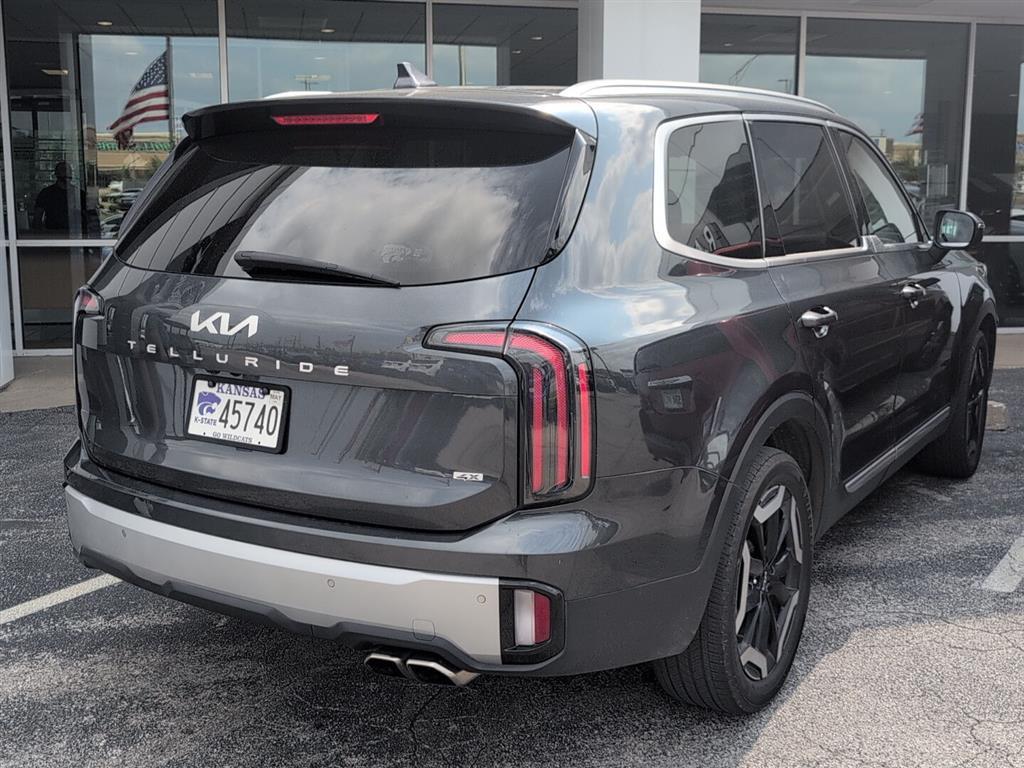 2023 Kia Telluride EX photo 2