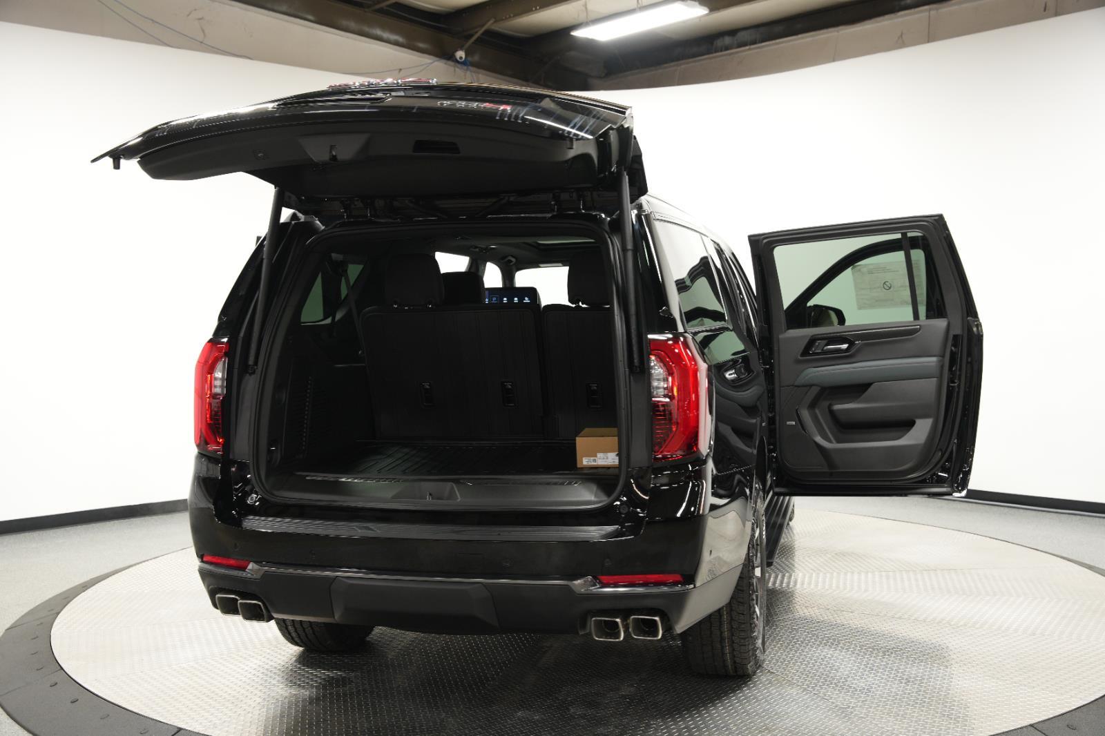 2026 GMC Yukon XL AT4 - Photo 13