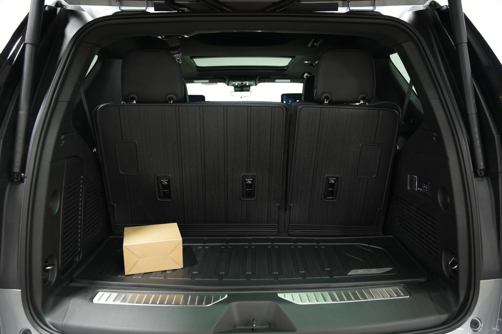 2026 GMC Yukon Denali - Photo 15