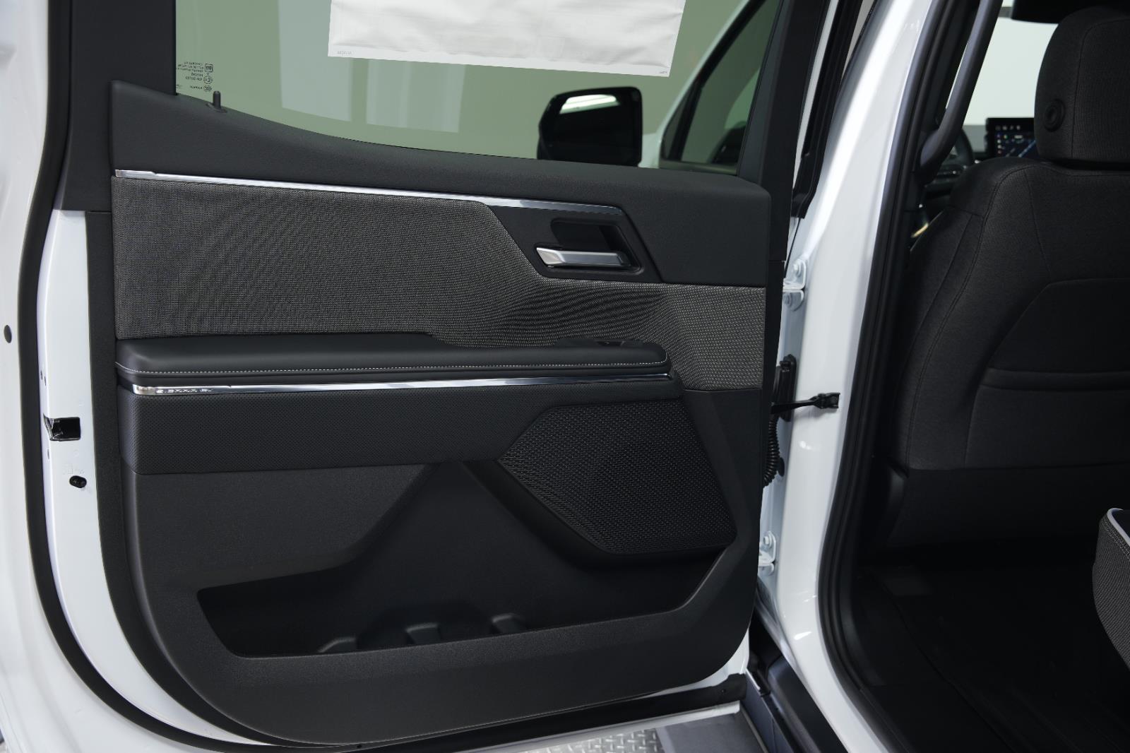2026 GMC Sierra EV Elevation - Photo 20