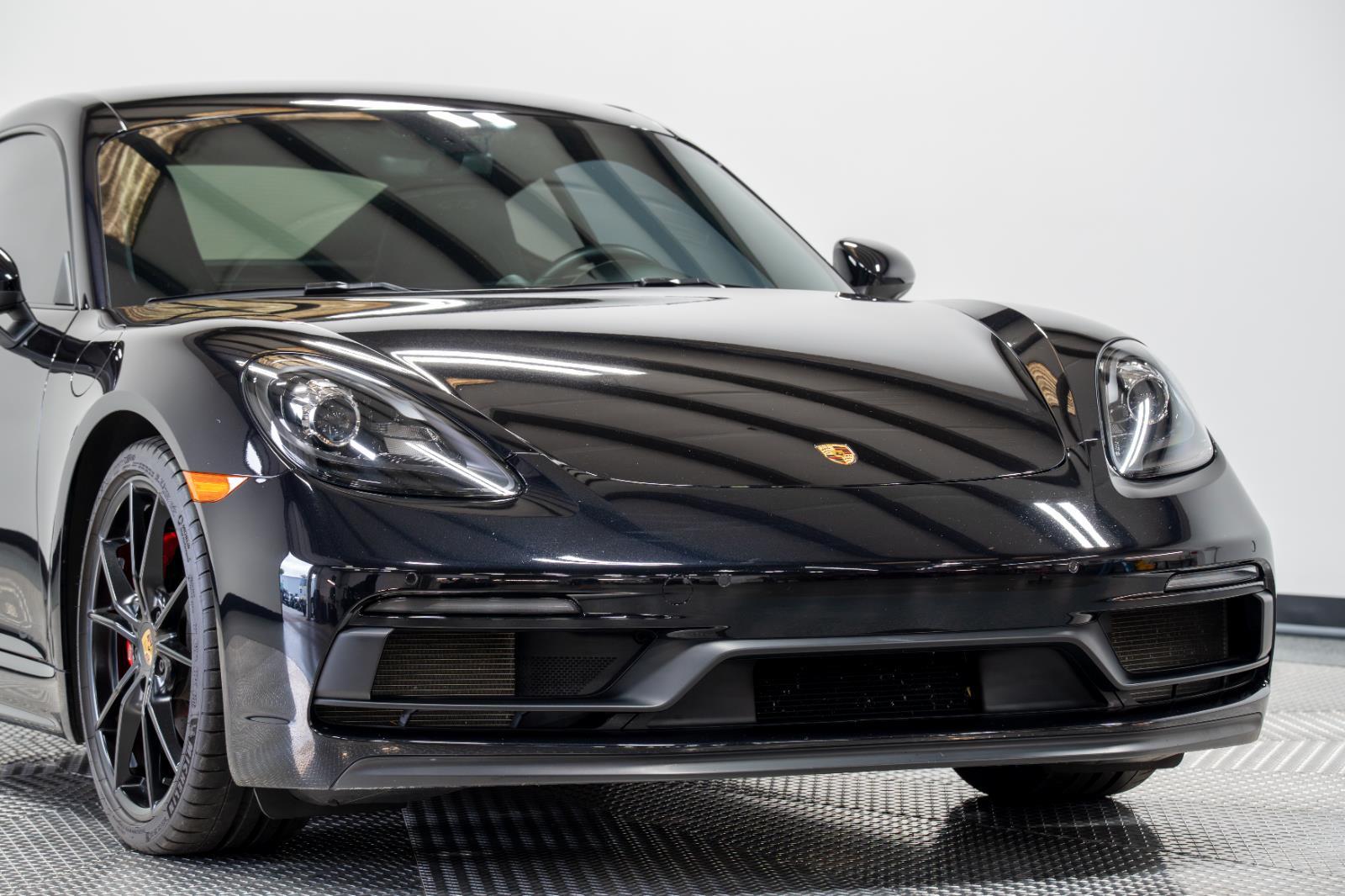 2019 Porsche Cayman S photo 3