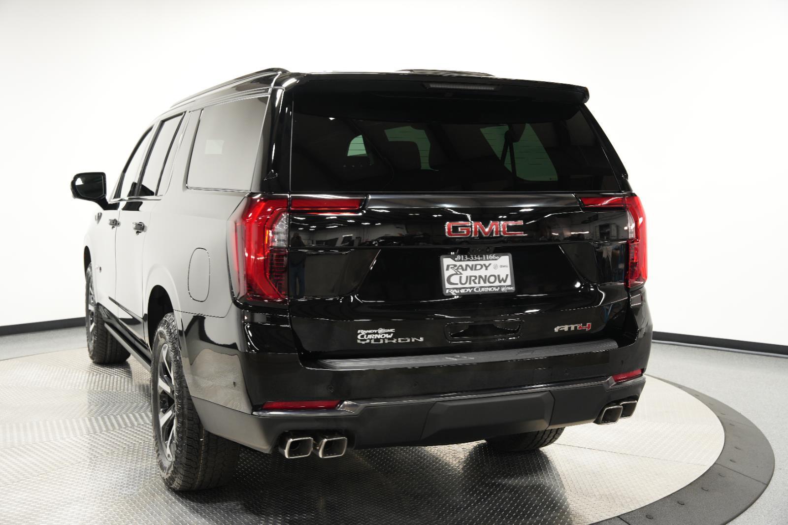 2026 GMC Yukon XL AT4 - Photo 8