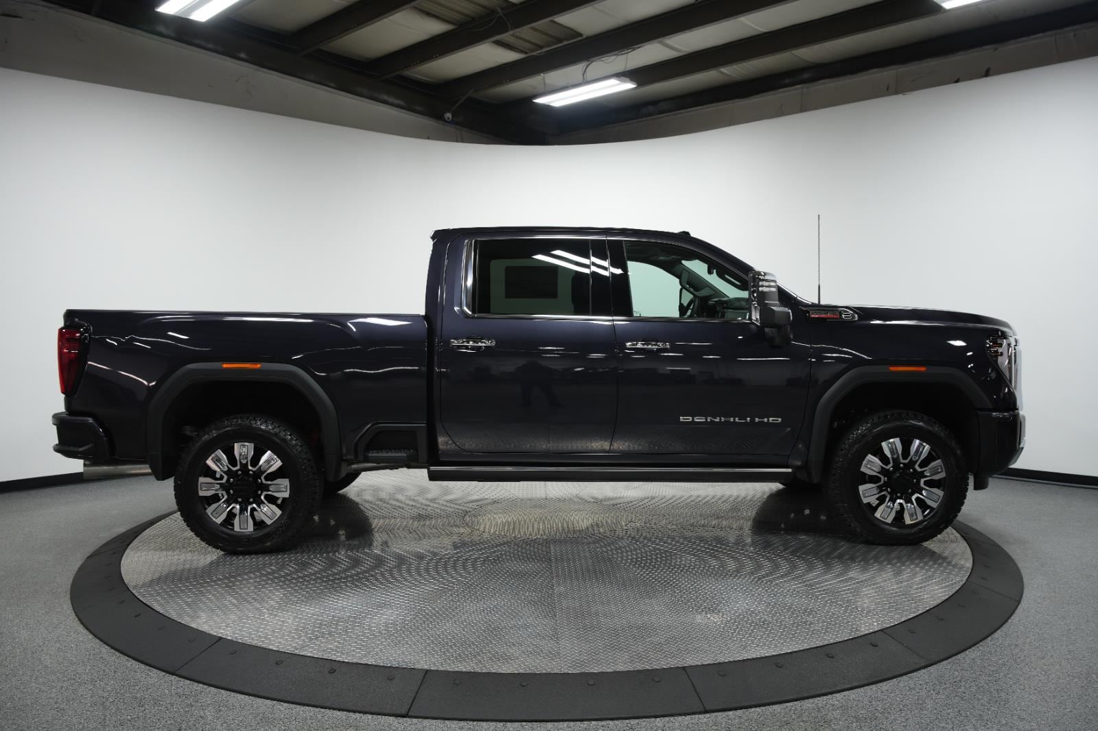 2026 GMC Sierra 2500HD Denali - Photo 23