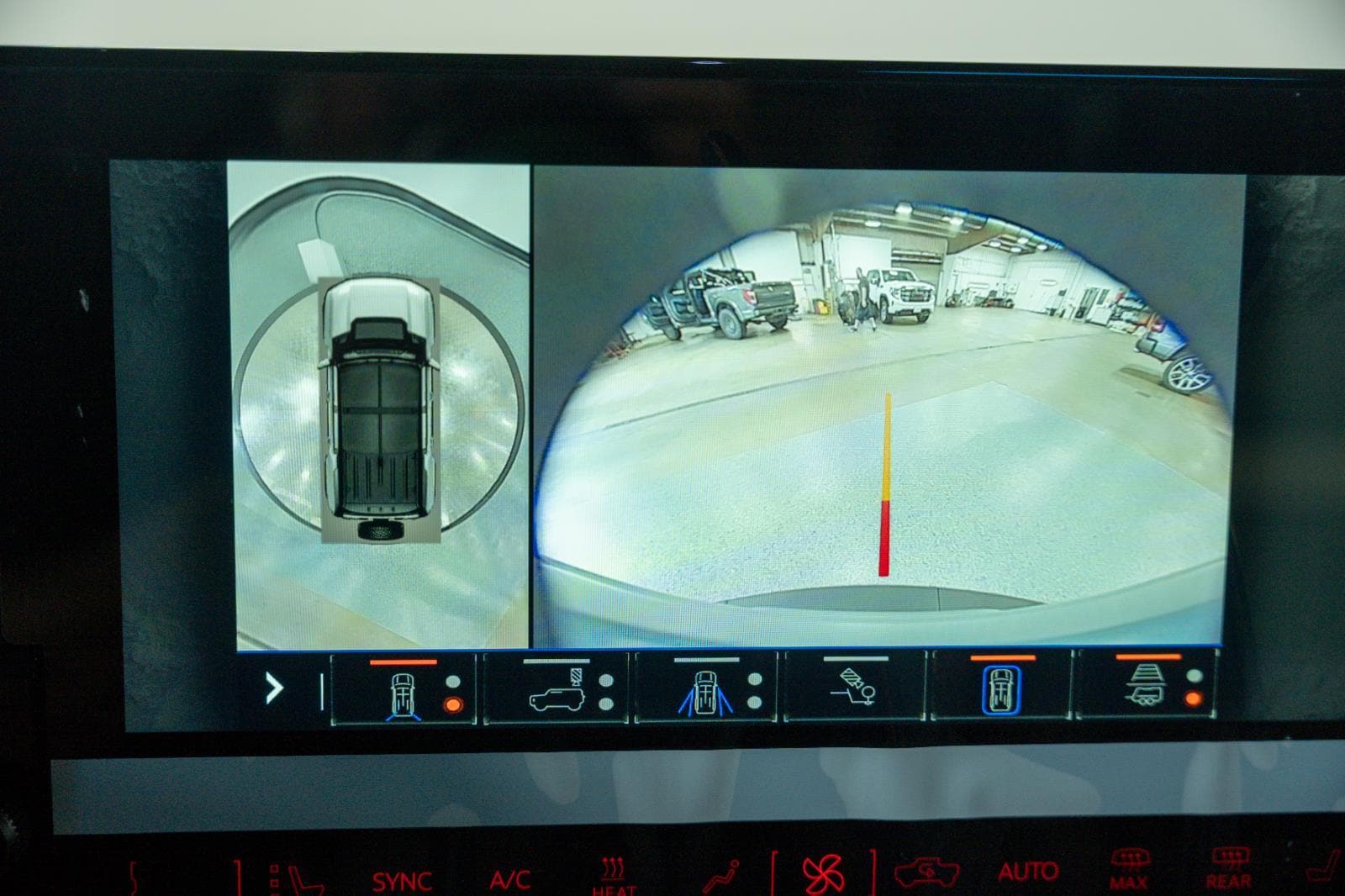 2024 GMC HUMMER EV 3X - Photo 37