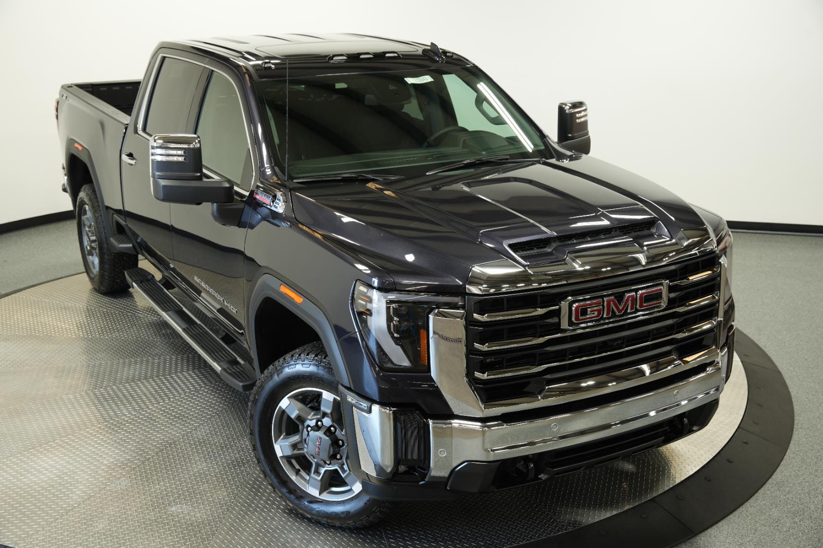 2025 GMC Sierra 2500HD SLT - Photo 42