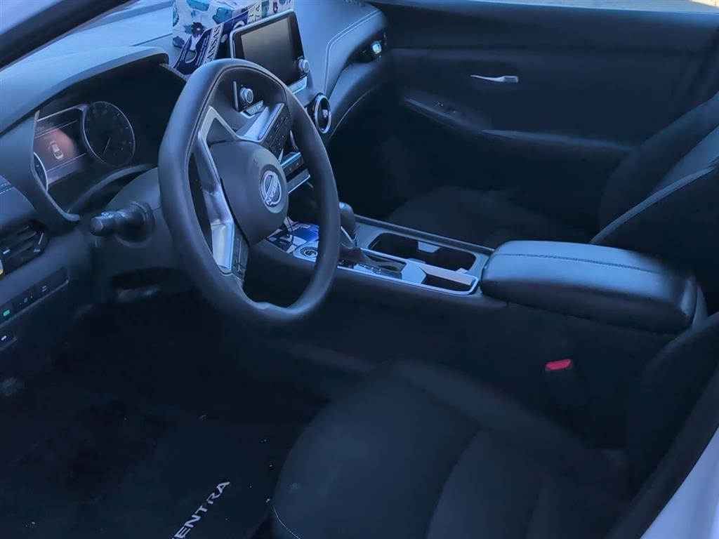 2024 Nissan Sentra SV photo 3