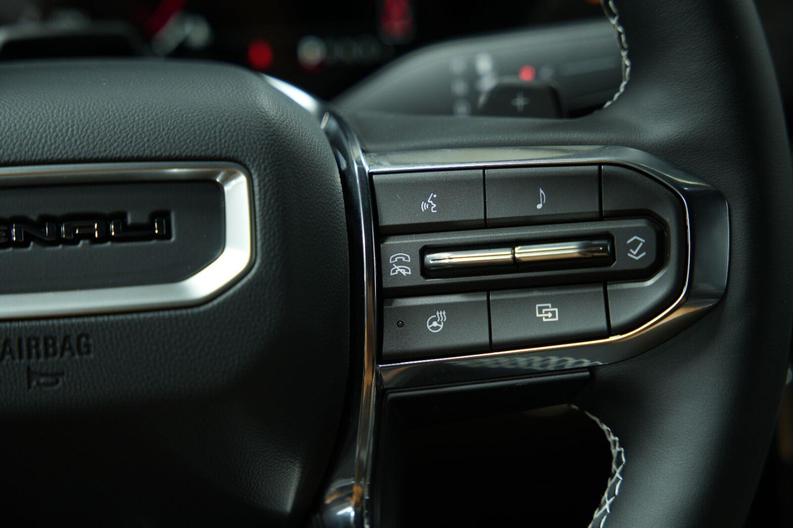2026 GMC Acadia Denali - Photo 46