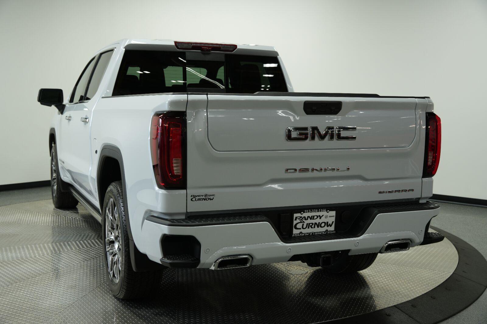2026 GMC Sierra 1500 Denali Ultimate - Photo 9