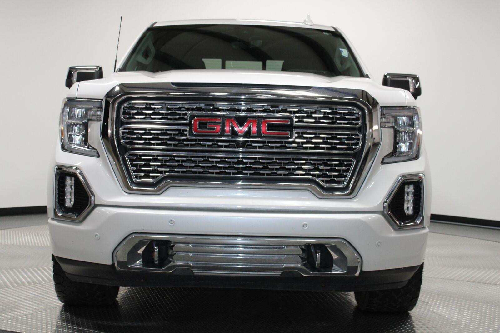 Used 2020 GMC Sierra 1500 Denali Denali with VIN 1GTU9FELXLZ137427 for sale in Kansas City
