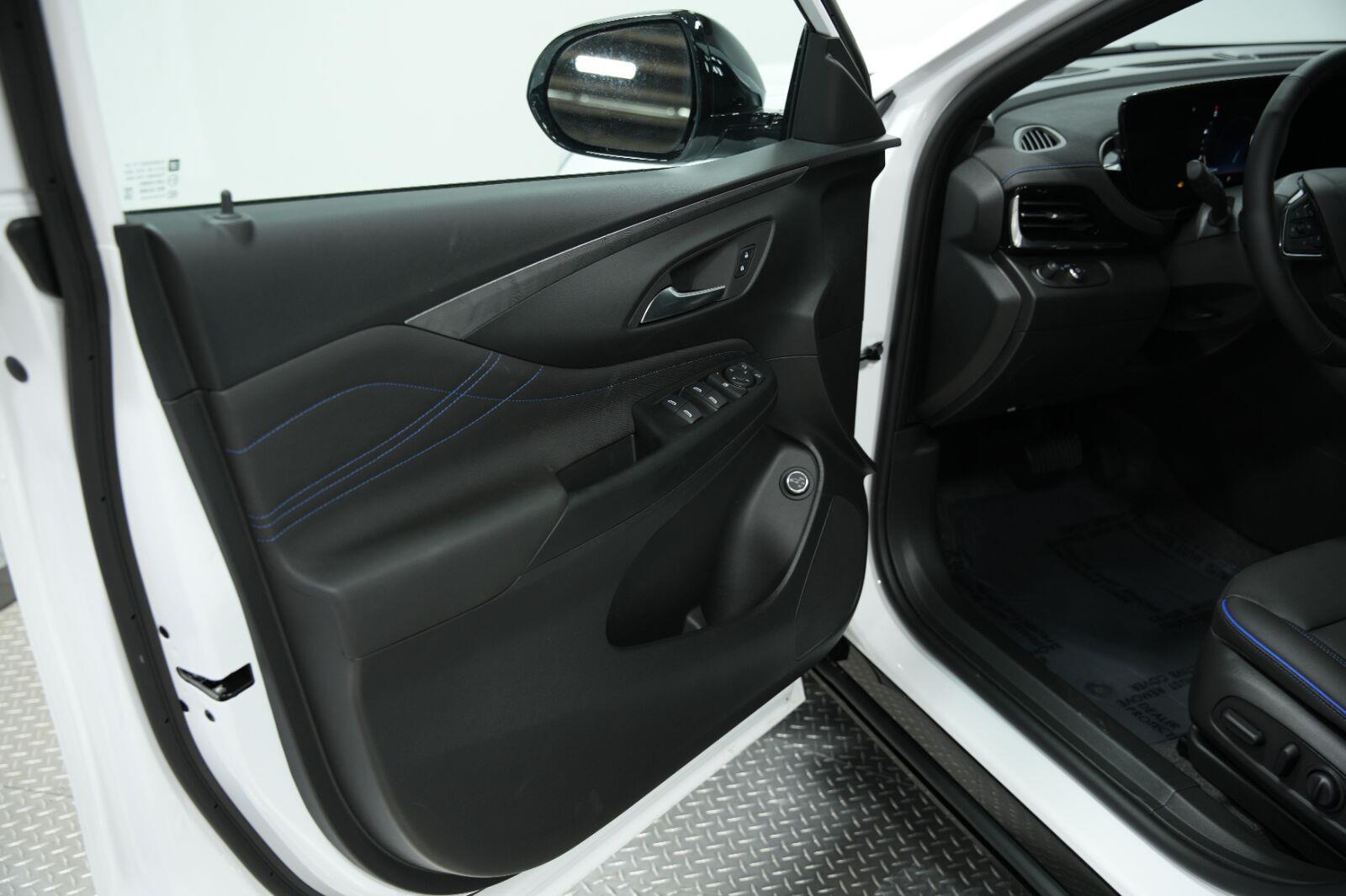 2026 Buick Envista Sport Touring - Photo 29
