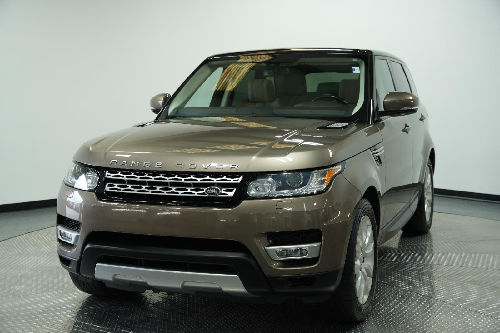 2016 Land Rover Range Rover Sport HSE photo 3