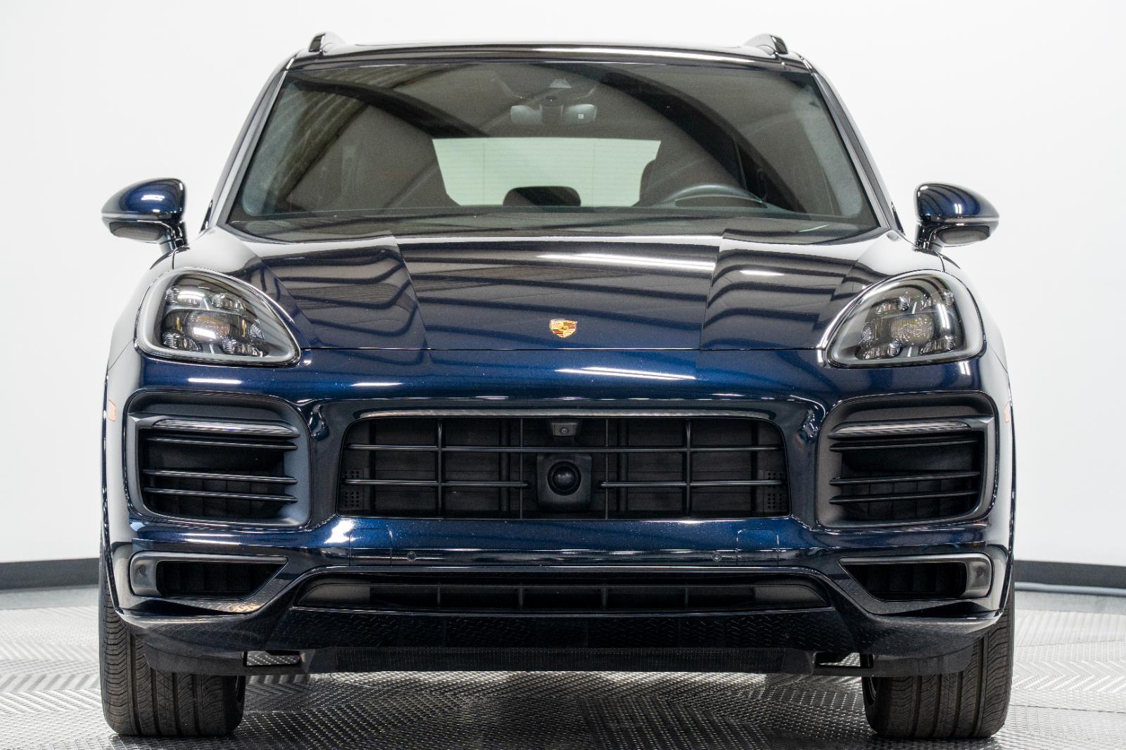 2022 Porsche Cayenne GTS photo 4