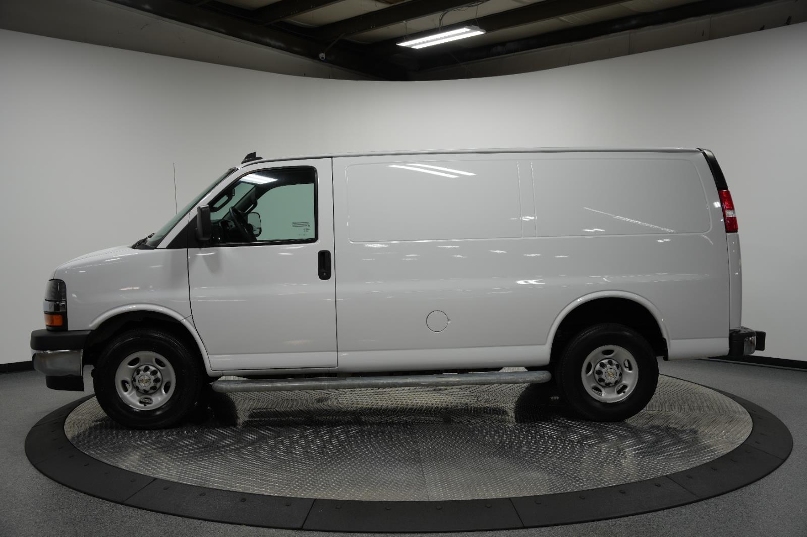 2022 Chevrolet Express Cargo 2500 photo 4