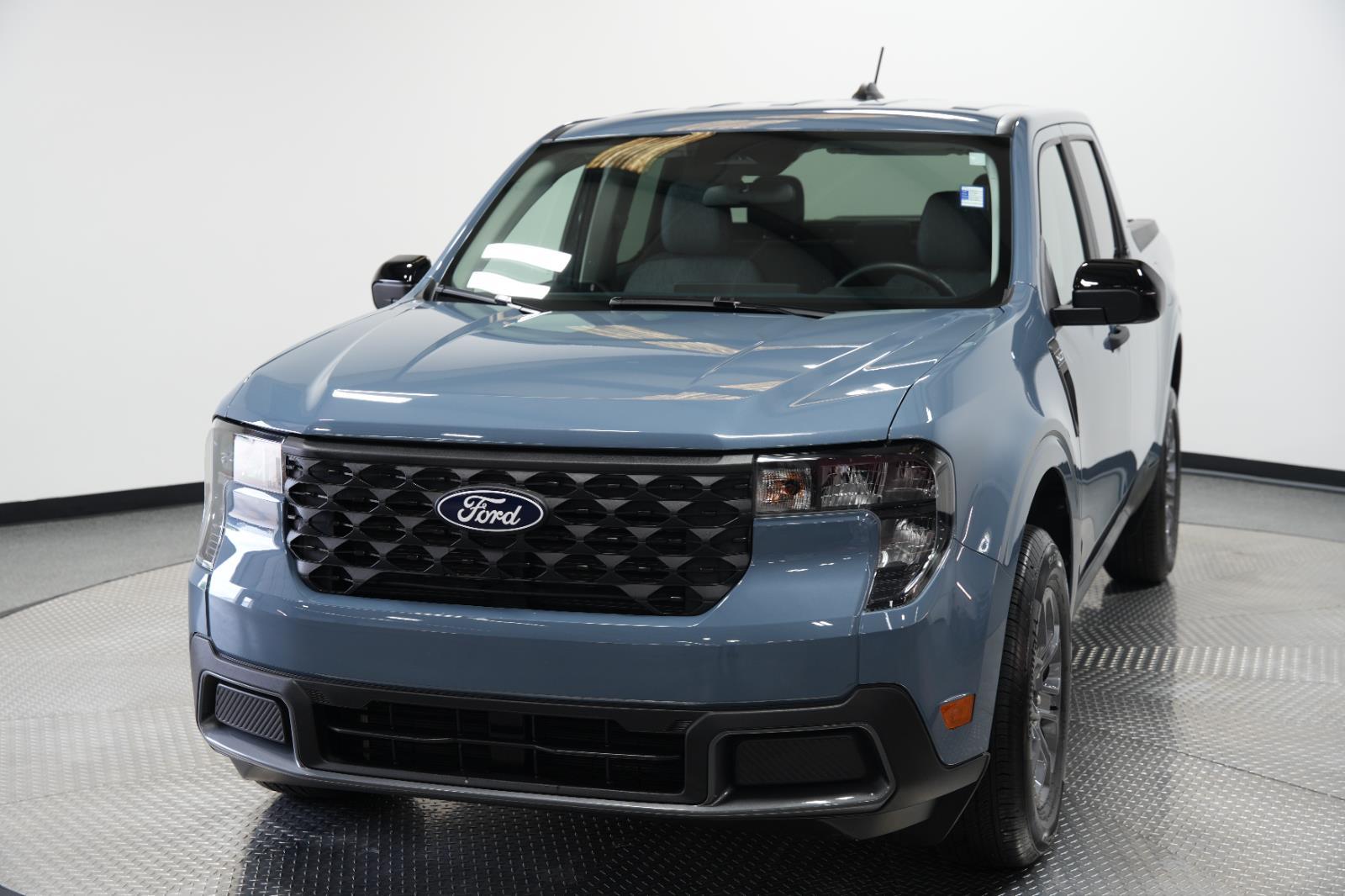 2025 Ford Maverick XLT photo 3