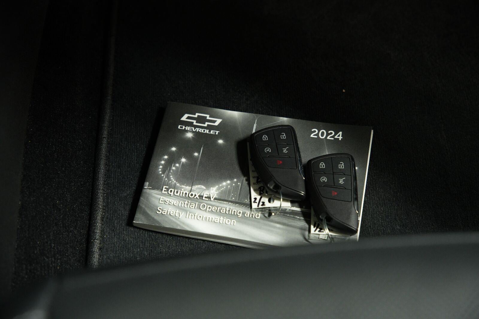 2024 Chevrolet Equinox EV Launch Edition - Photo 26