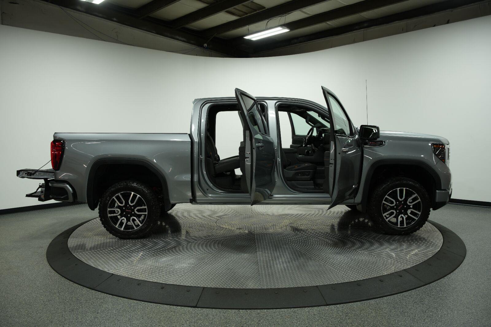 2026 GMC Sierra 1500 AT4 - Photo 11