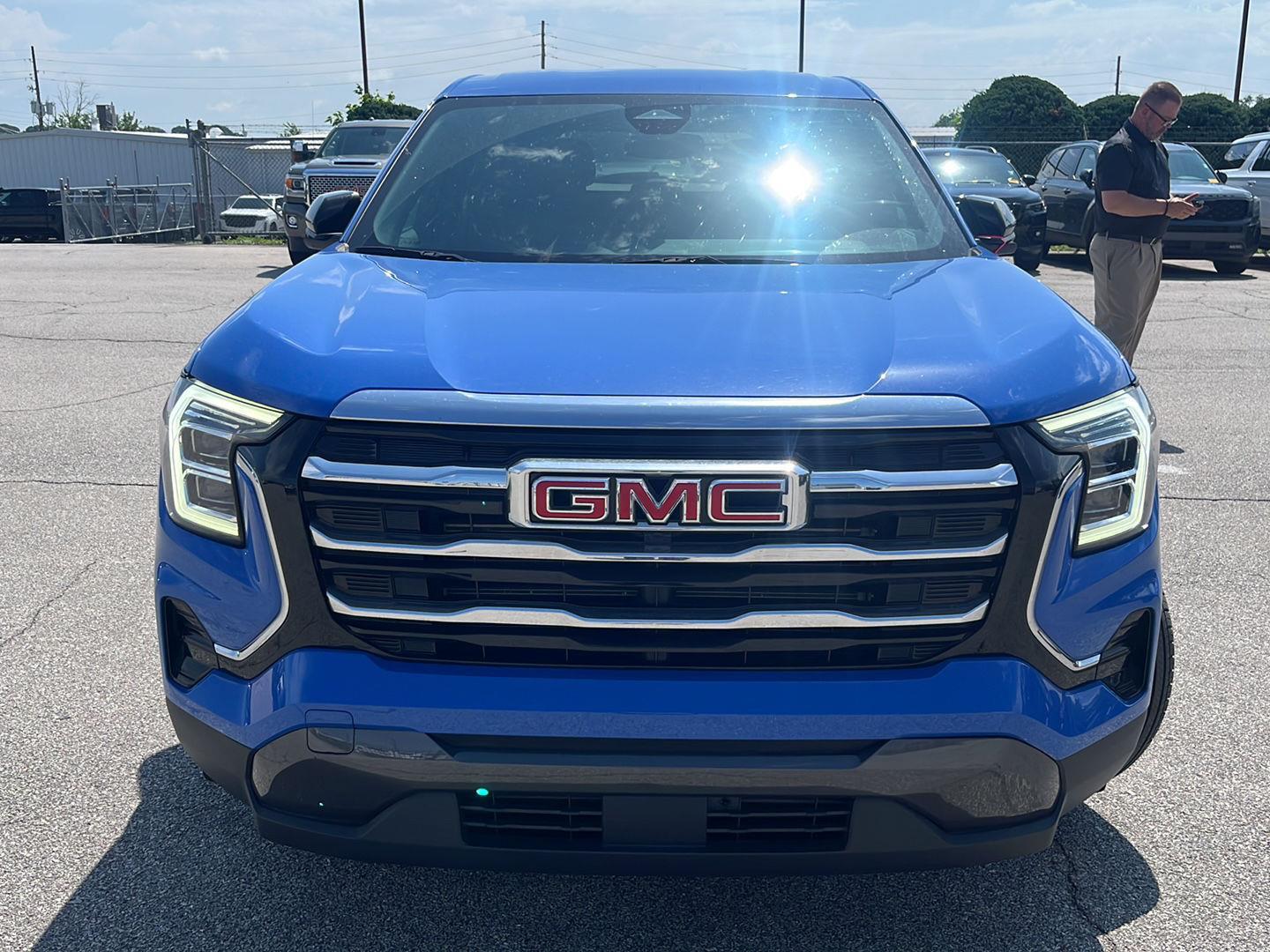 Used 2025 GMC Terrain Elevation with VIN 3GKALMEG8SL142163 for sale in Kansas City