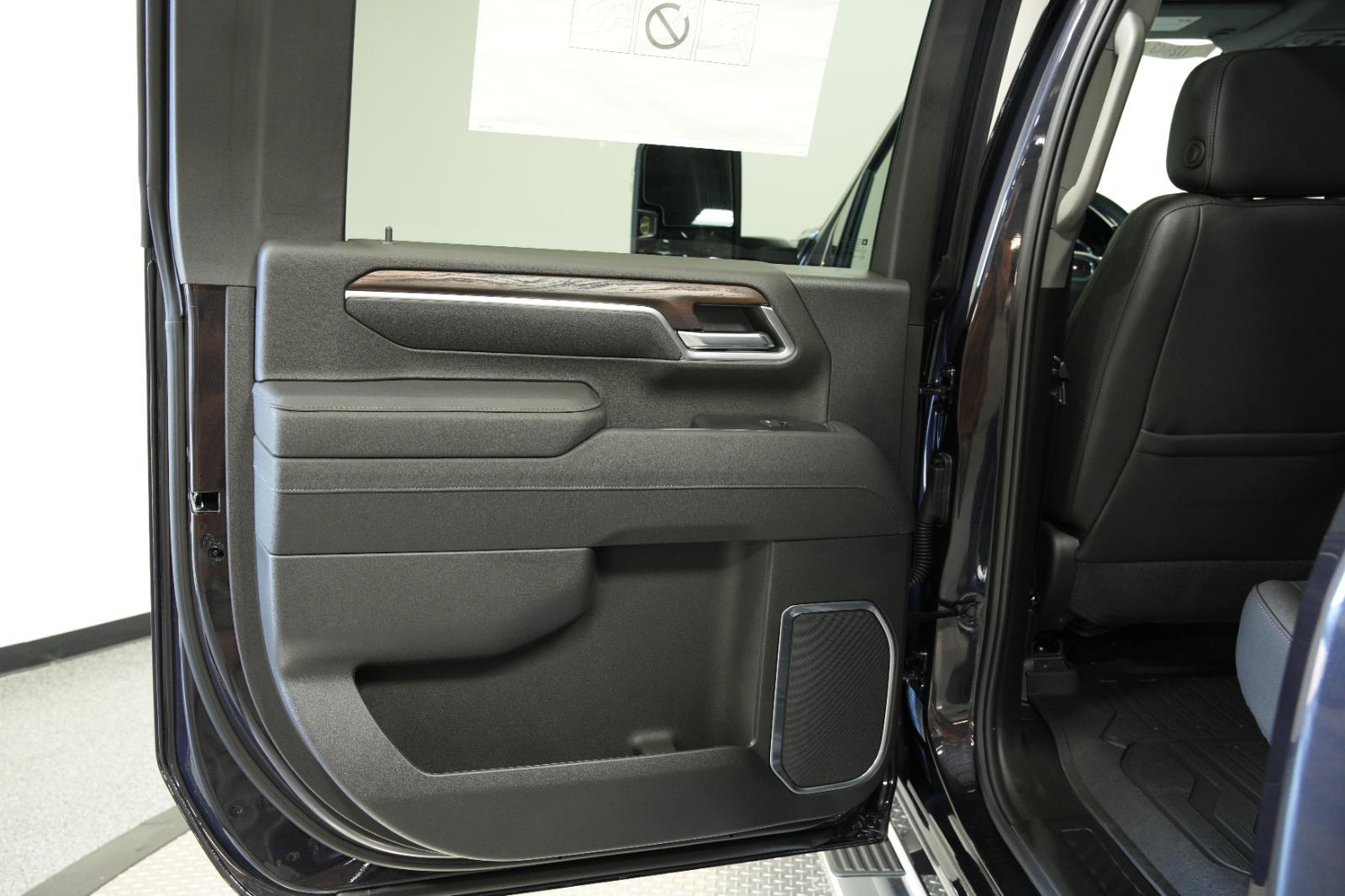 2025 GMC Sierra 2500HD SLT - Photo 19