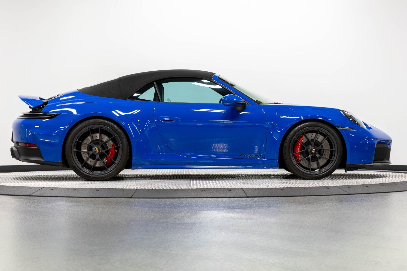 2026 Porsche 911 GTS - Photo 10