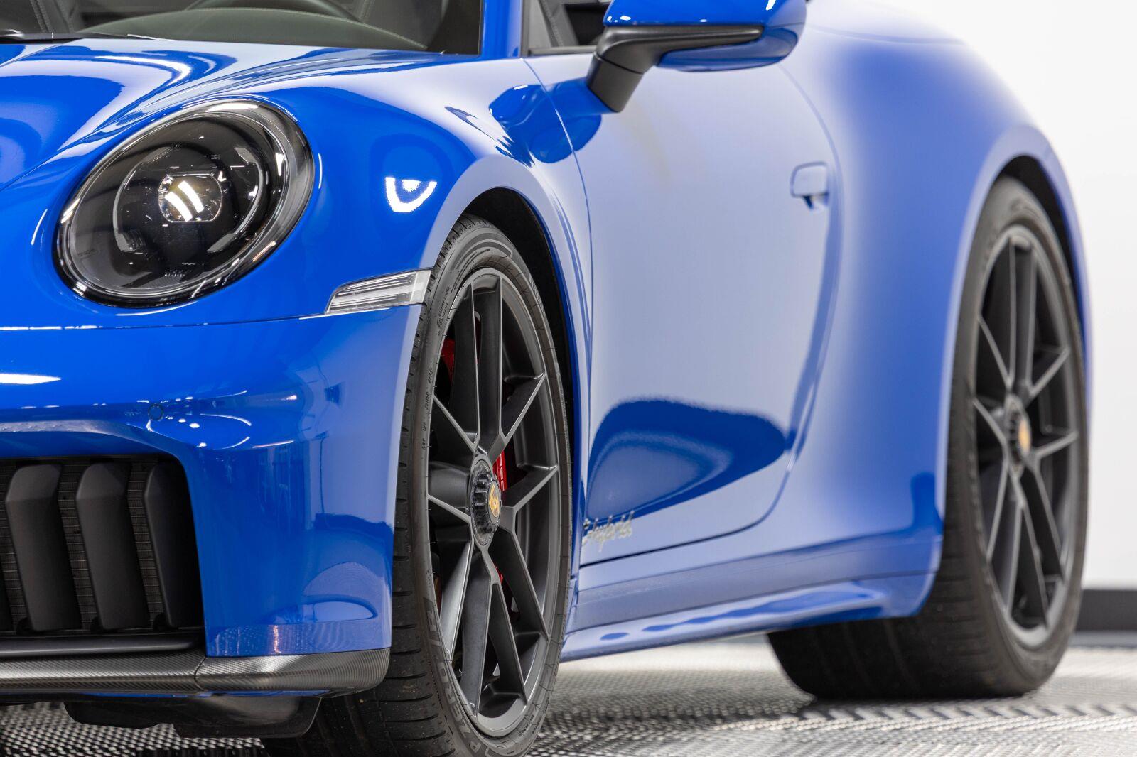 2026 Porsche 911 GTS - Photo 19