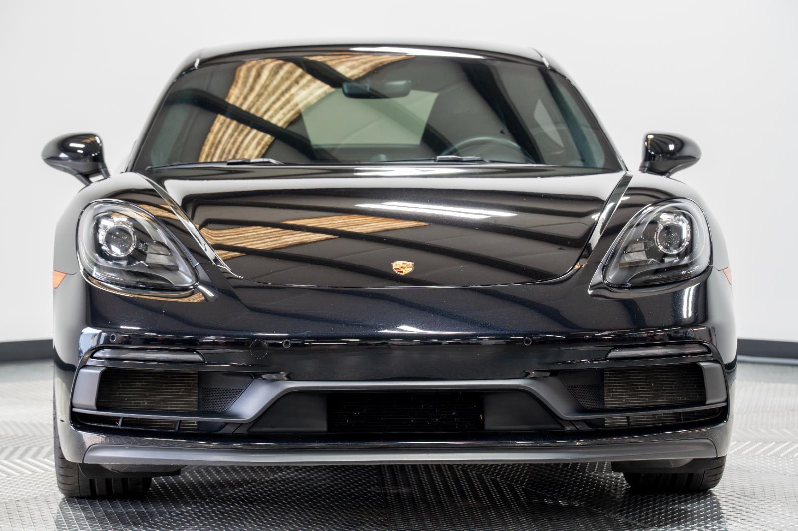 2019 Porsche Cayman S photo 4