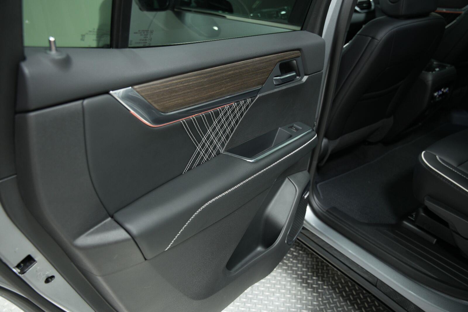 2026 GMC Acadia Denali - Photo 29