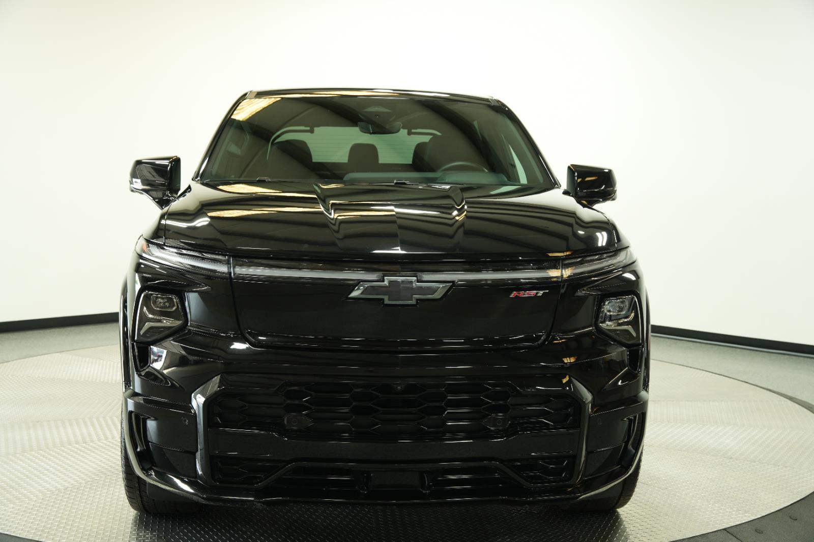 Used 2025 Chevrolet Silverado EV RST with VIN 1GC402EL0SU405075 for sale in Kansas City