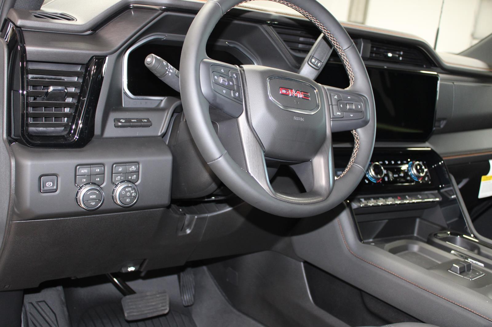 2026 GMC Sierra 2500HD AT4 - Photo 31