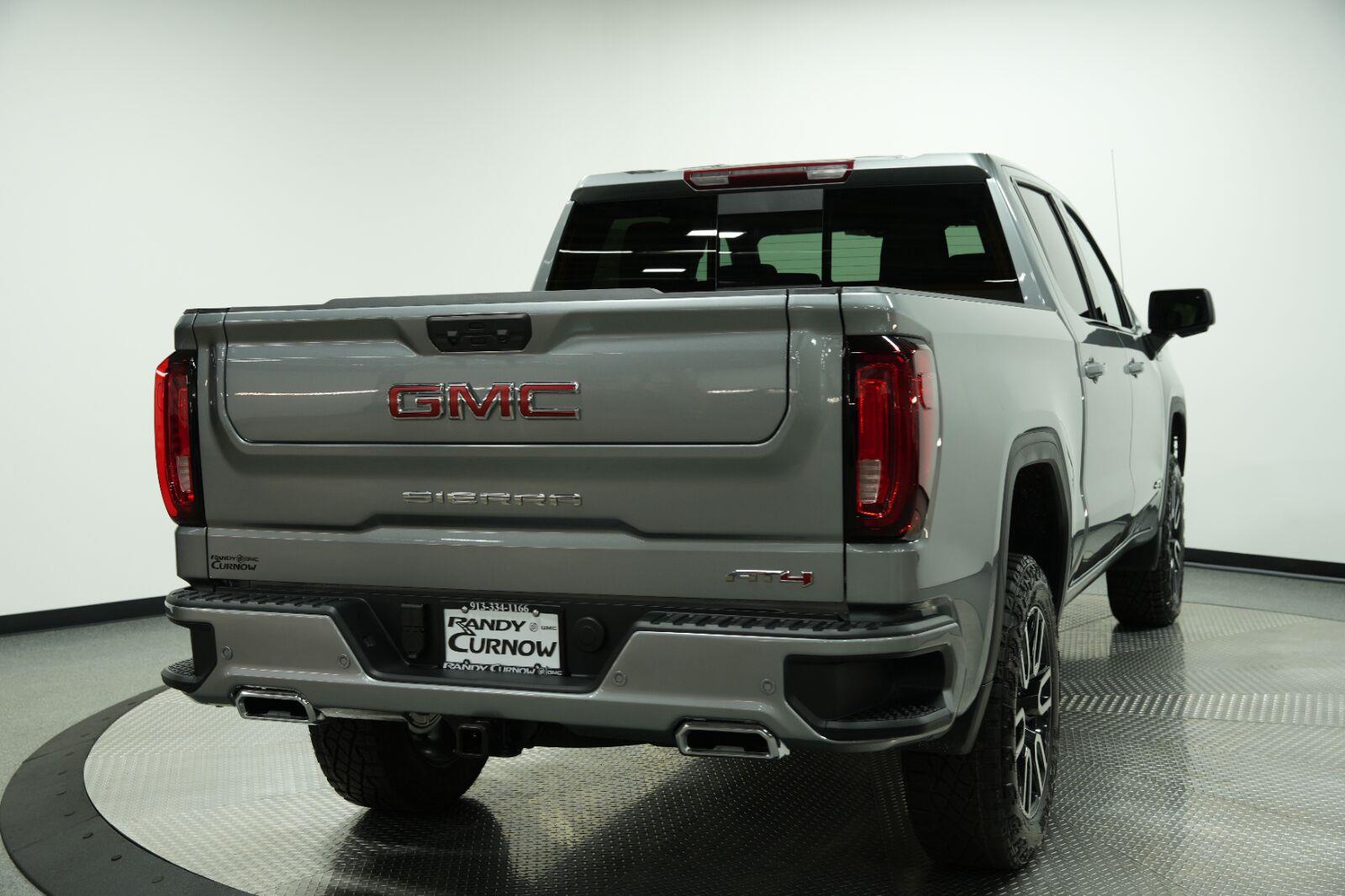 2026 GMC Sierra 1500 AT4 - Photo 9
