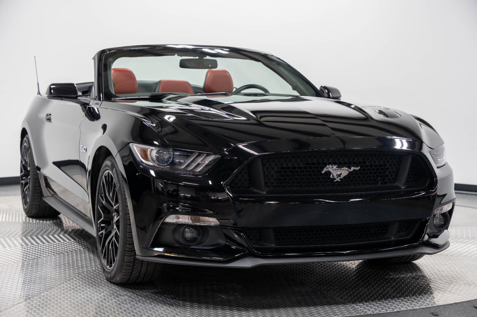 2015 Ford Mustang GT Premium's photo