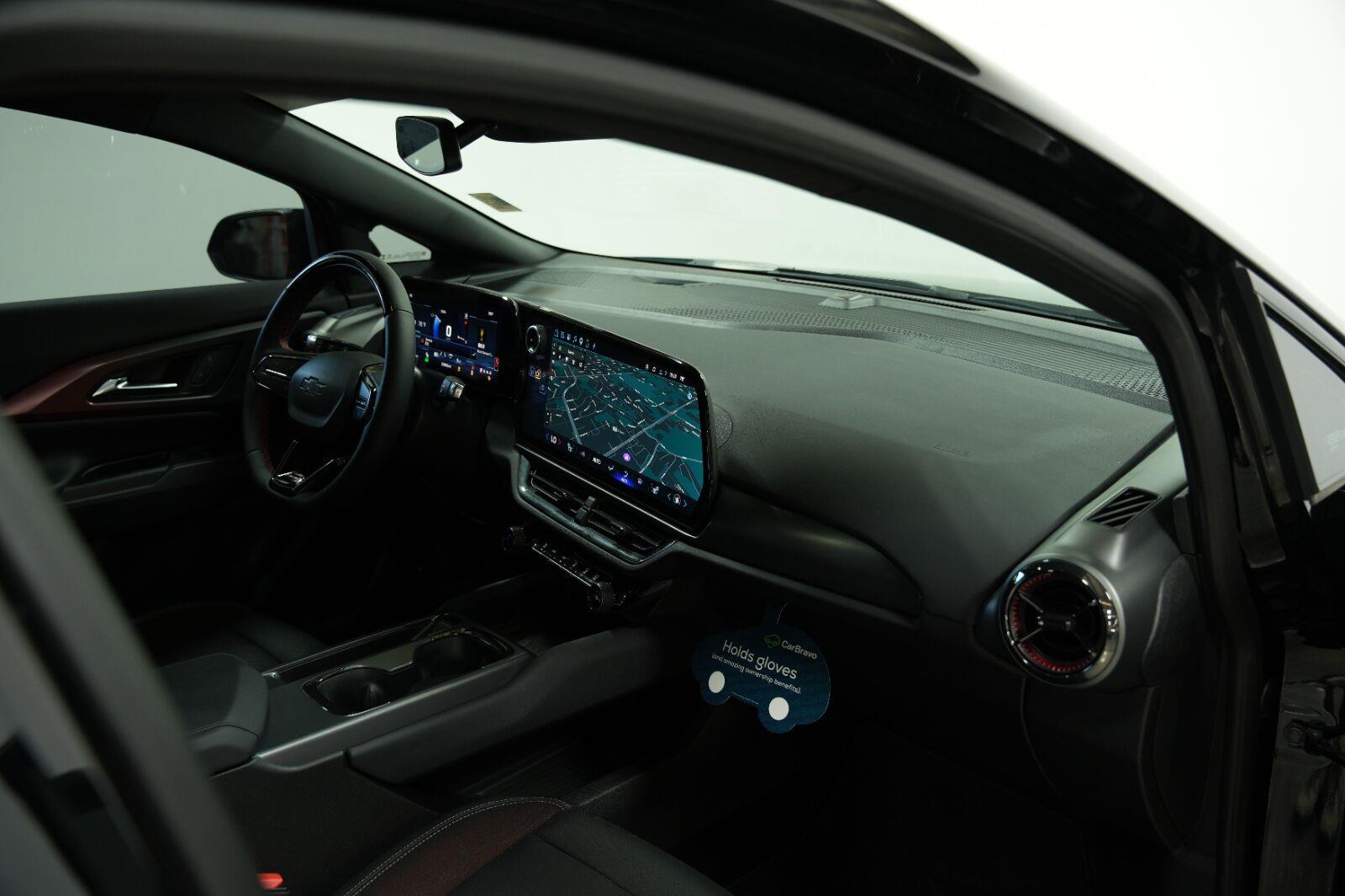 2024 Chevrolet Equinox EV Launch Edition - Photo 22