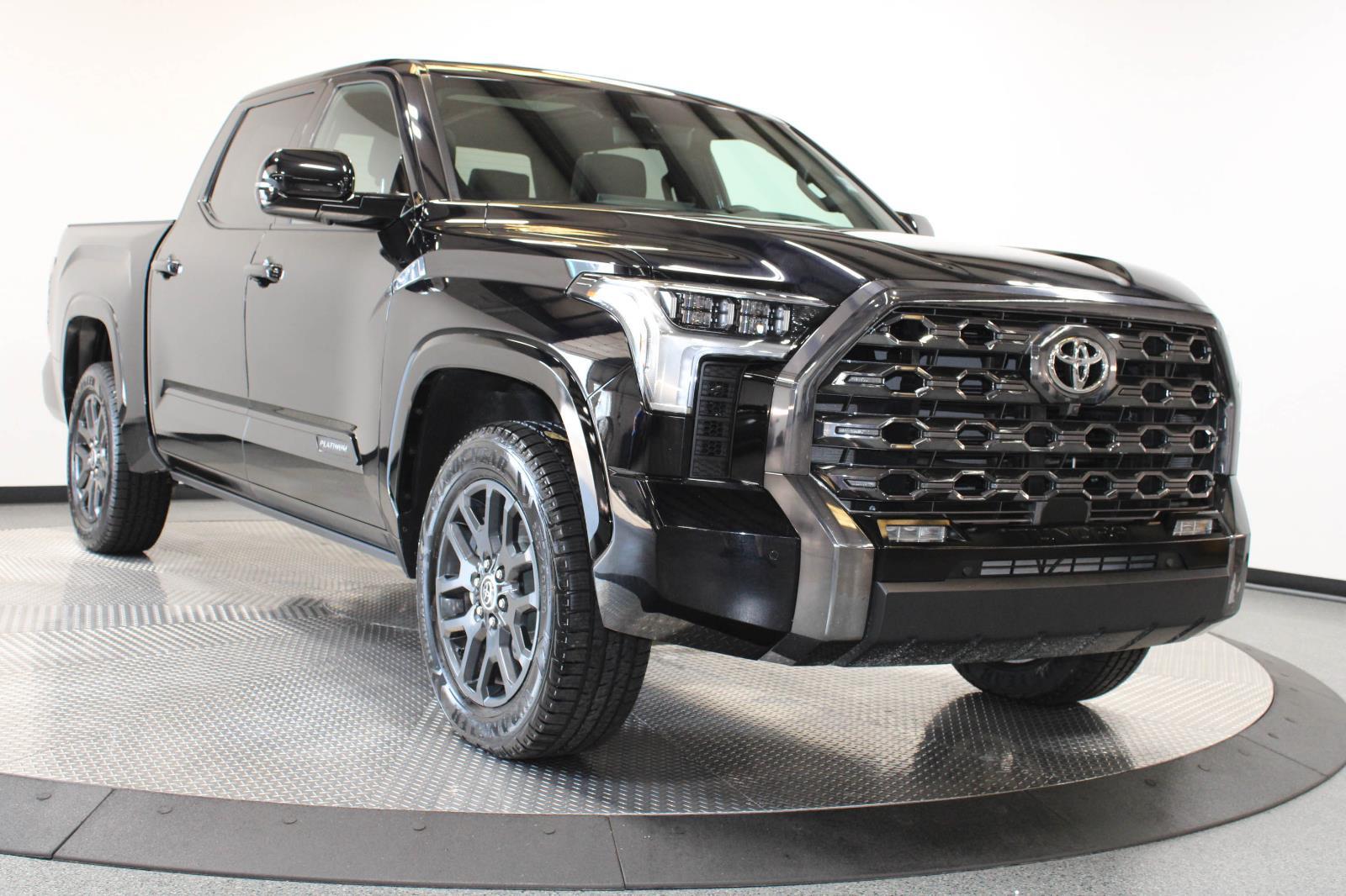 2023 Toyota Tundra Platinum photo 3