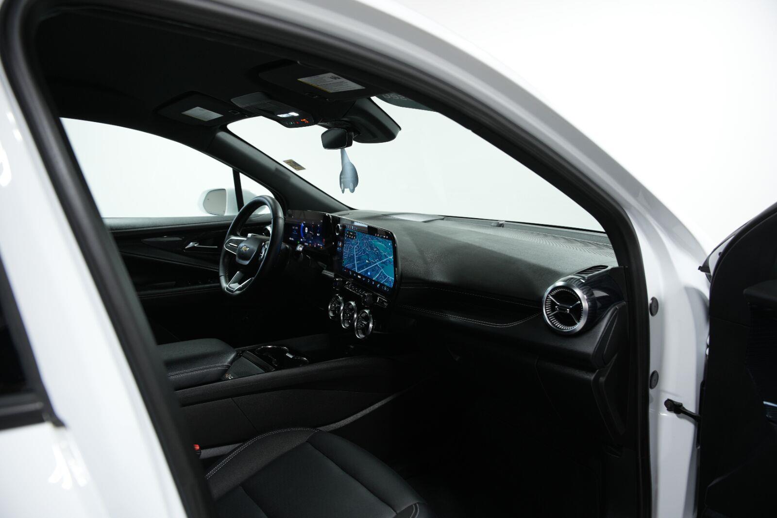 2024 Chevrolet Blazer EV LT - Photo 23