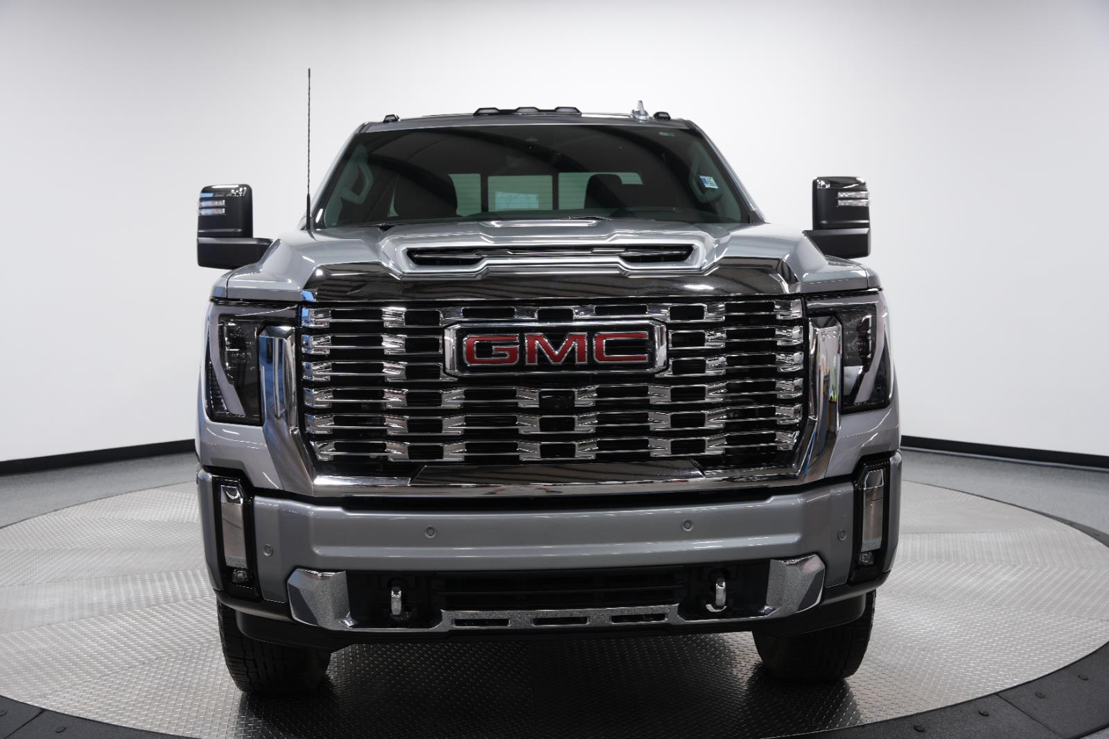 Used 2025 GMC Sierra 2500HD Denali with VIN 1GT4UREY3SF358914 for sale in Kansas City