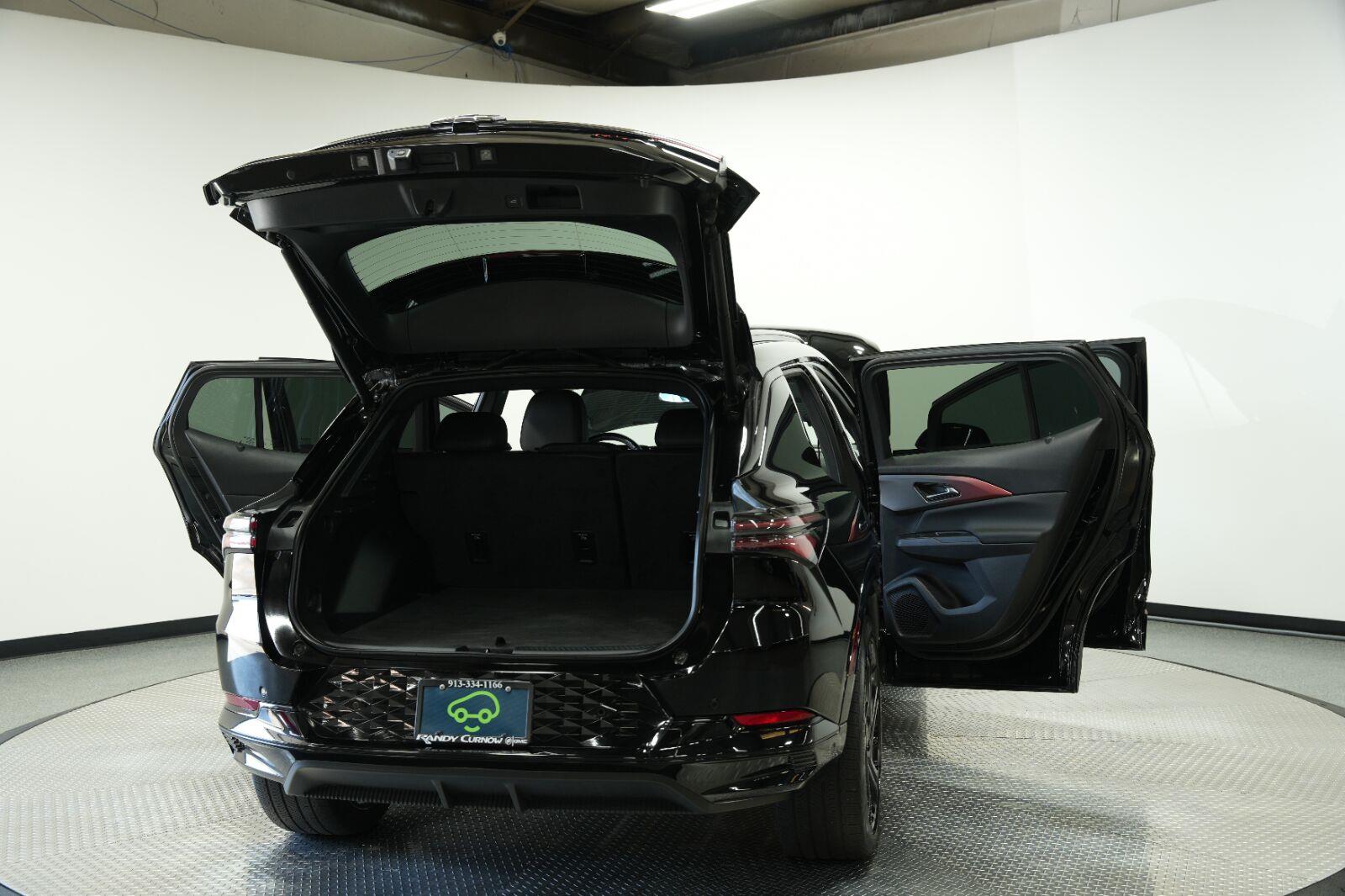 2024 Chevrolet Equinox EV Launch Edition - Photo 14