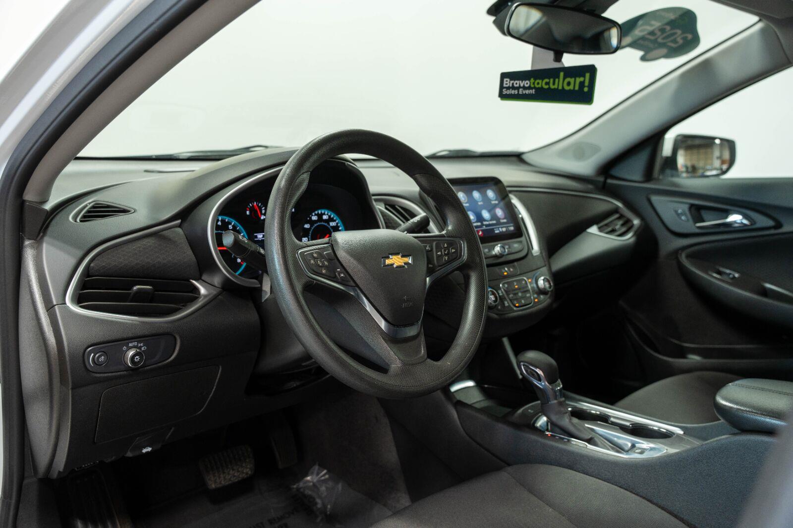2025 Chevrolet Malibu 1LT - Photo 30