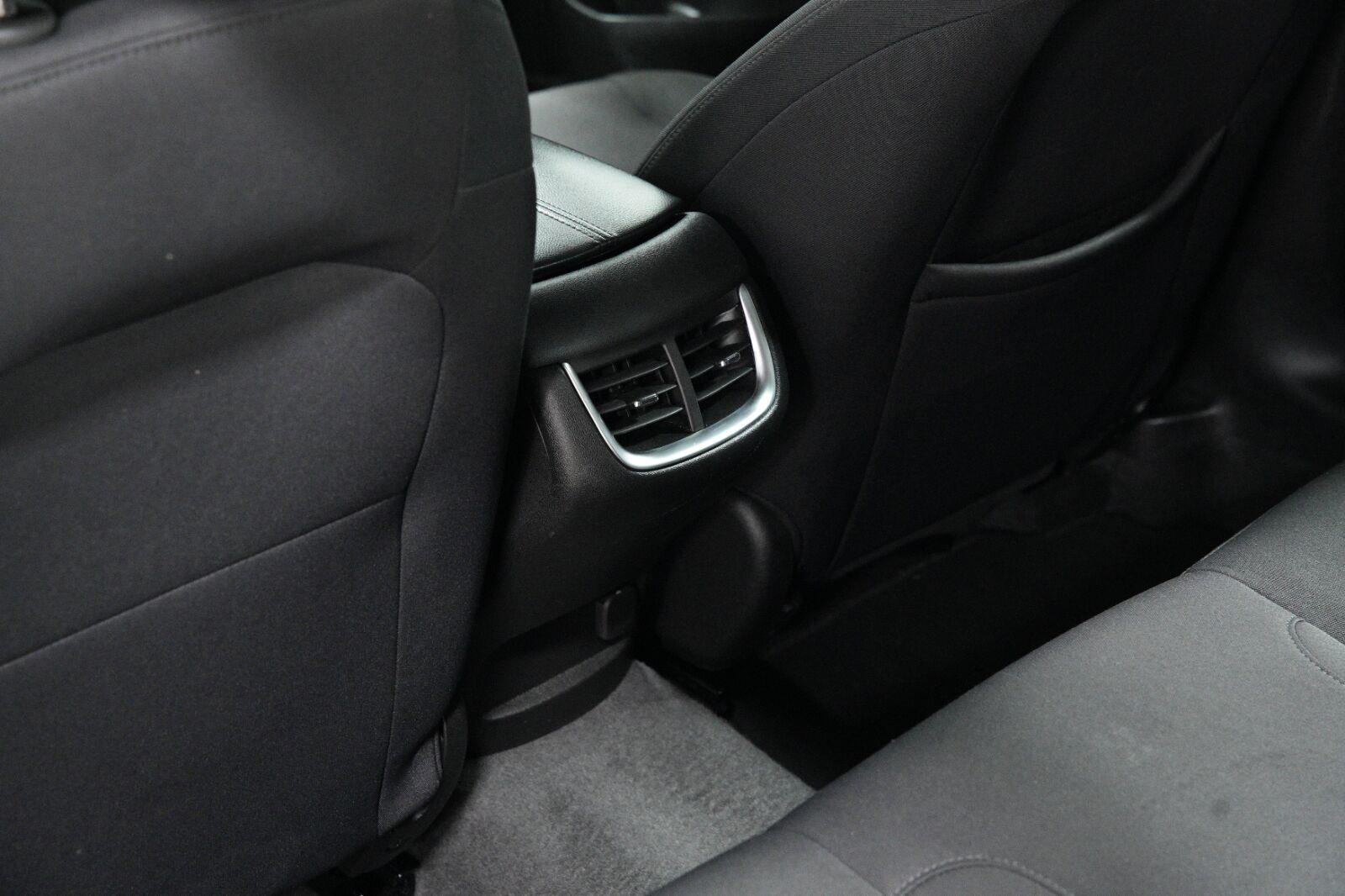 2025 Chevrolet Malibu 1LT - Photo 30