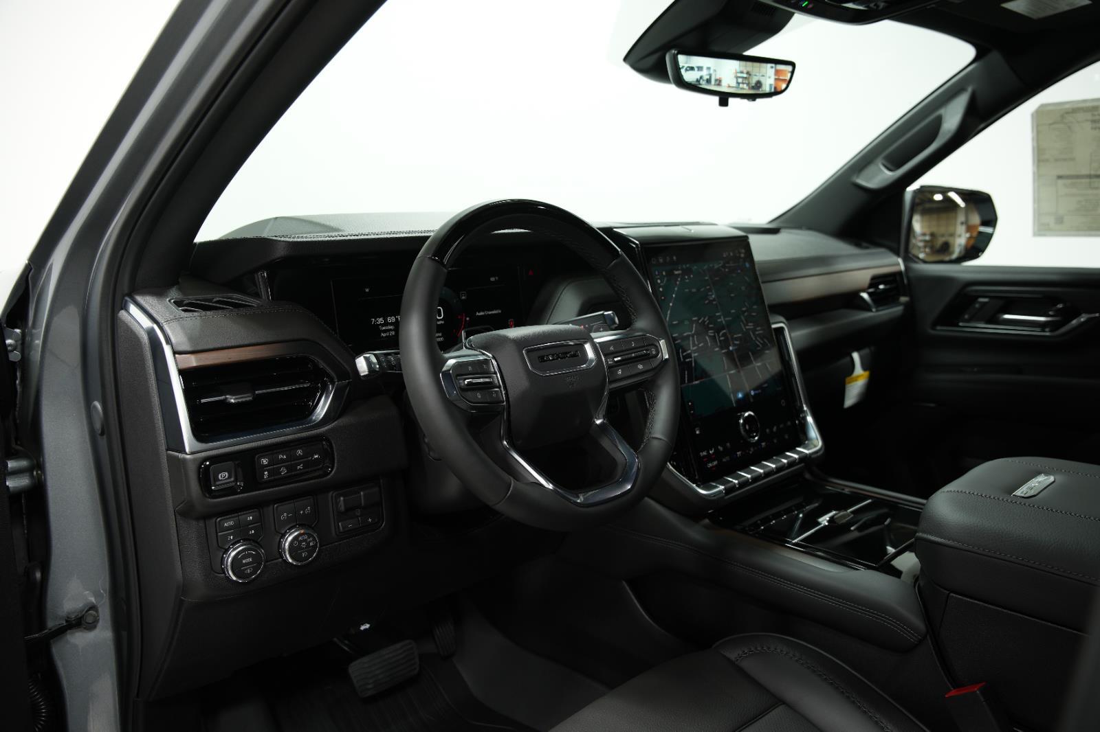 2026 GMC Yukon Denali - Photo 36