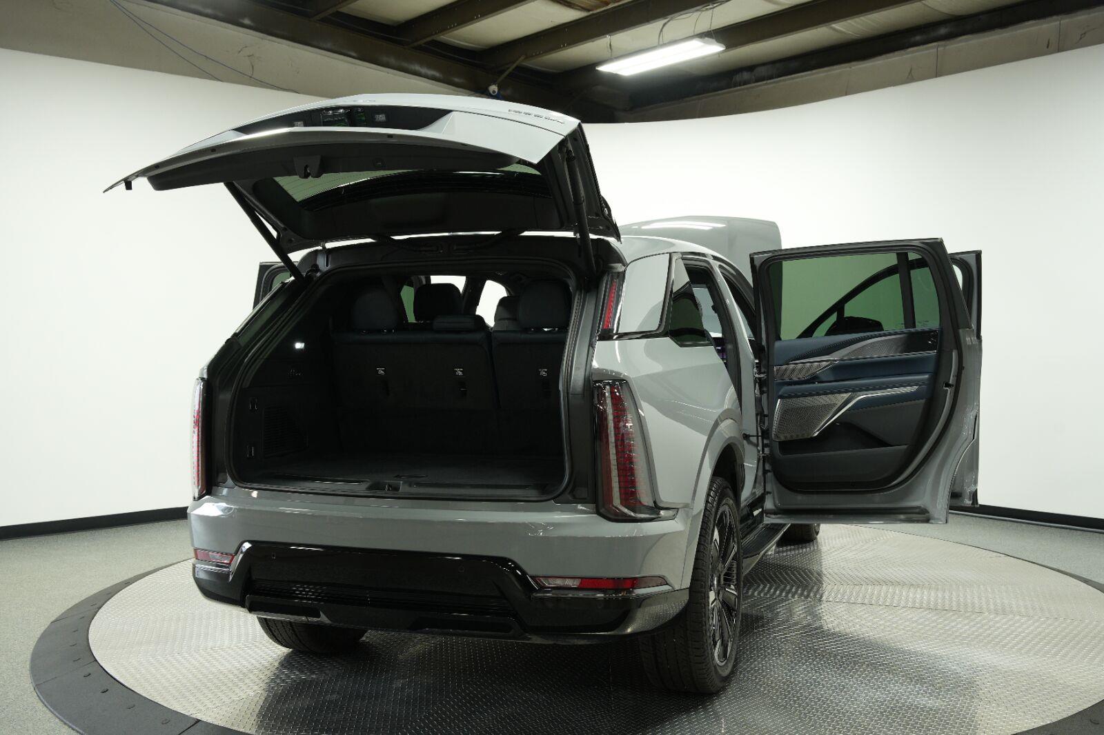 2026 Cadillac Escalade IQ Premium Sport - Photo 14