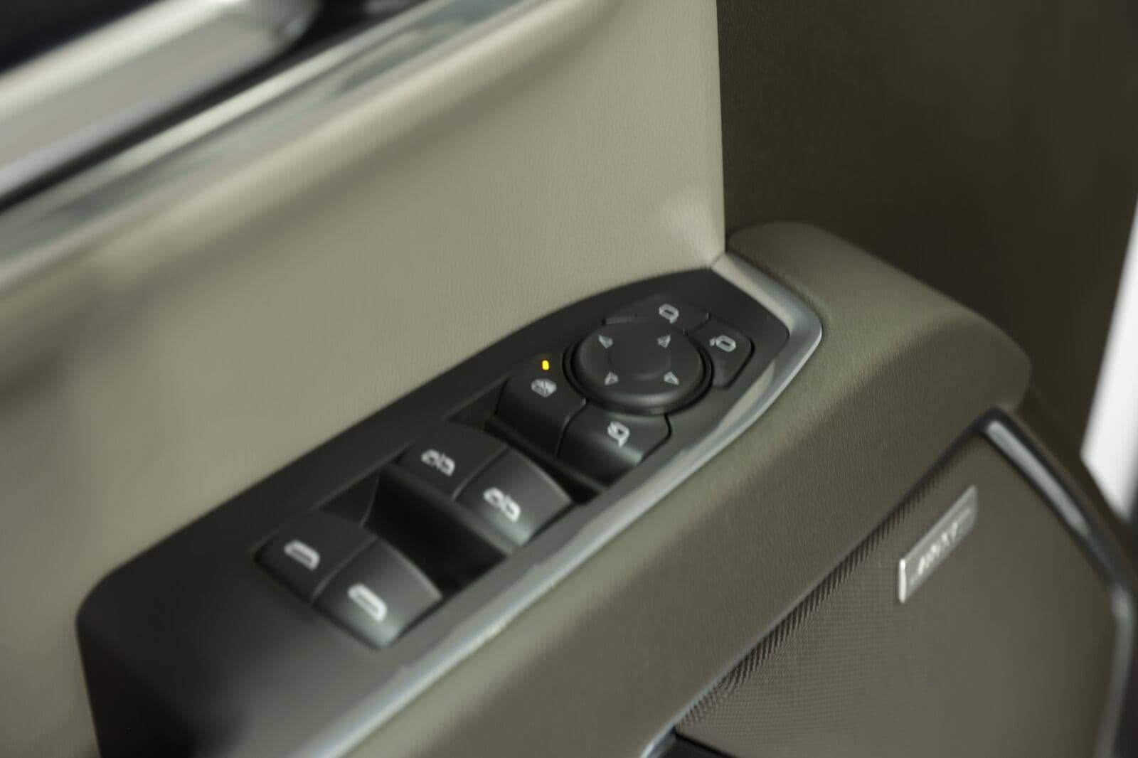 2026 GMC Sierra 1500 SLT - Photo 32