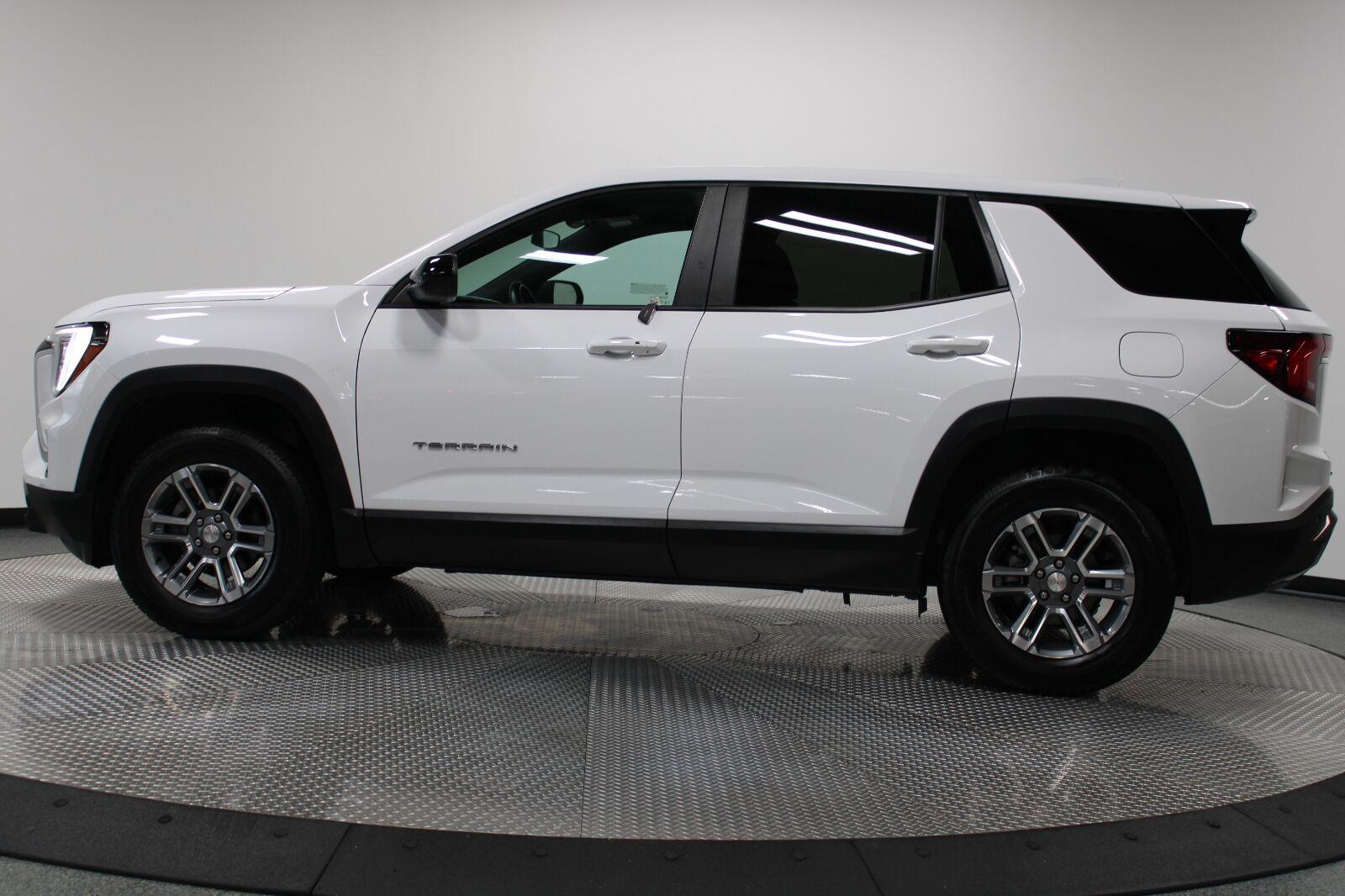 2026 GMC Terrain Elevation - Photo 6