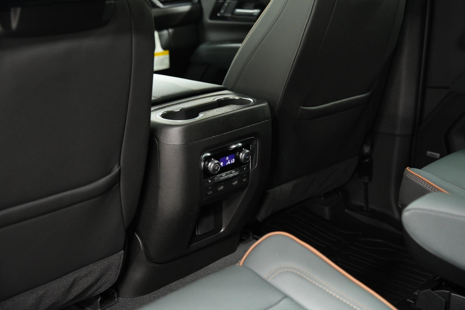 2026 GMC Yukon XL AT4 - Photo 22